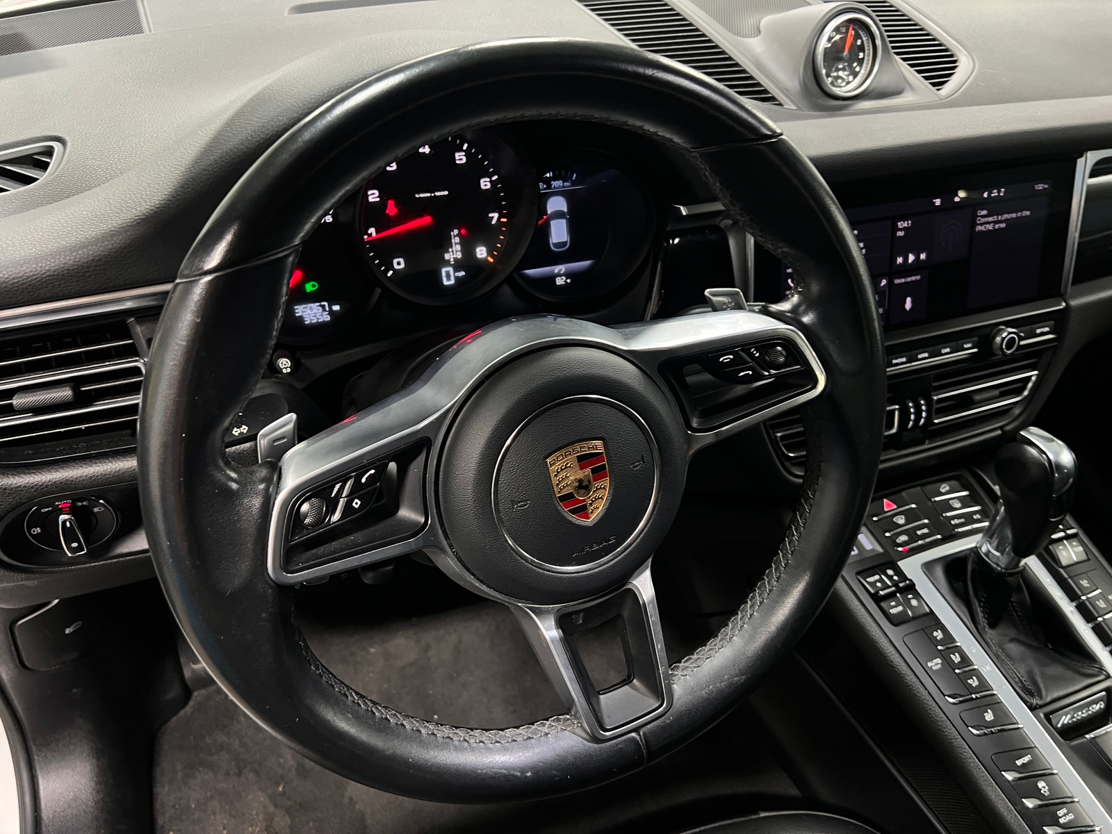 Thumbnail: 2020 Porsche Macan - 4