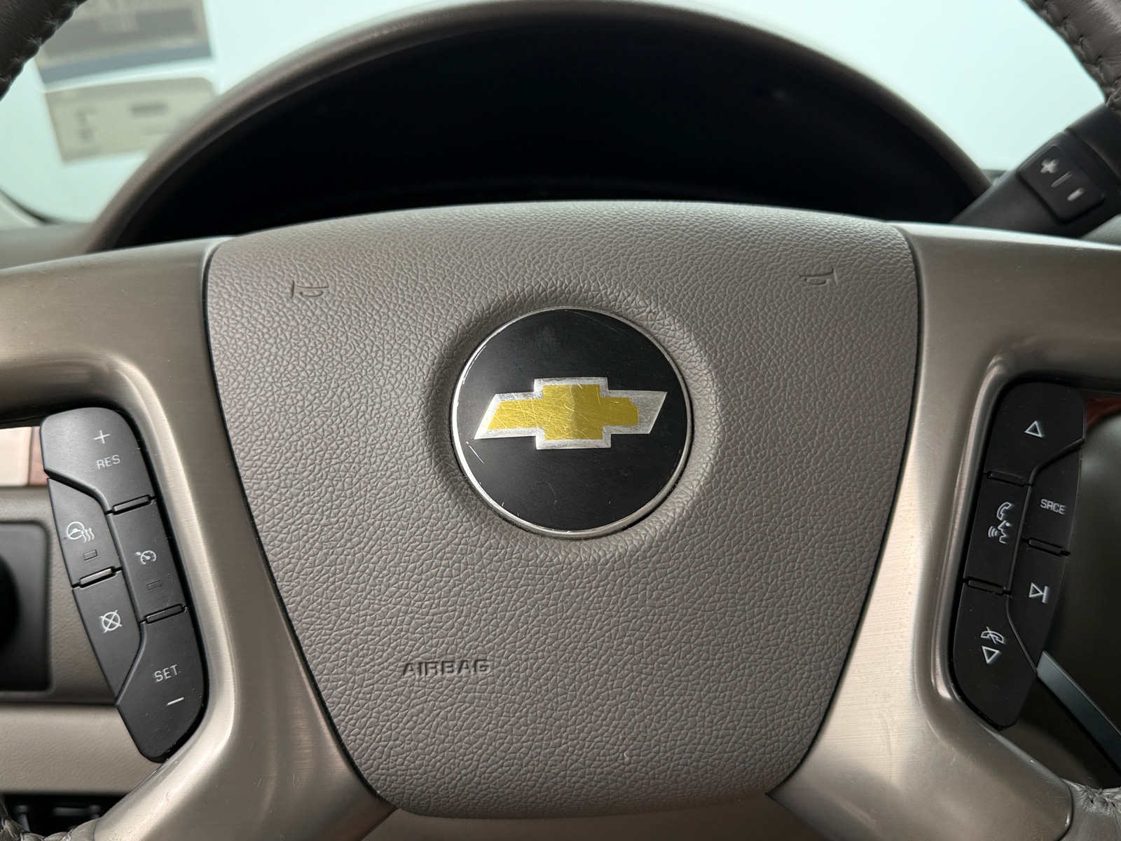 Thumbnail: 2013 Chevrolet Avalanche 1500 - 4