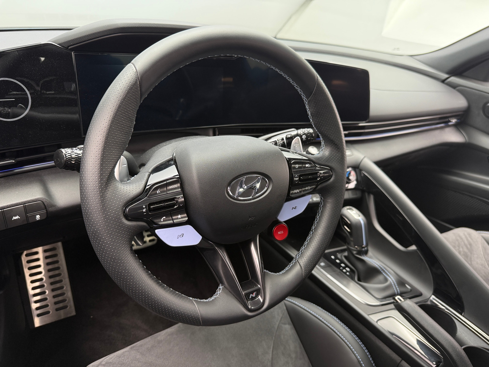 Thumbnail: 2023 Hyundai Elantra - 5