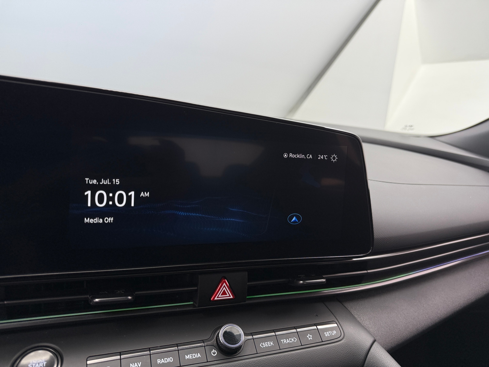 Thumbnail: 2023 Hyundai Elantra - 4