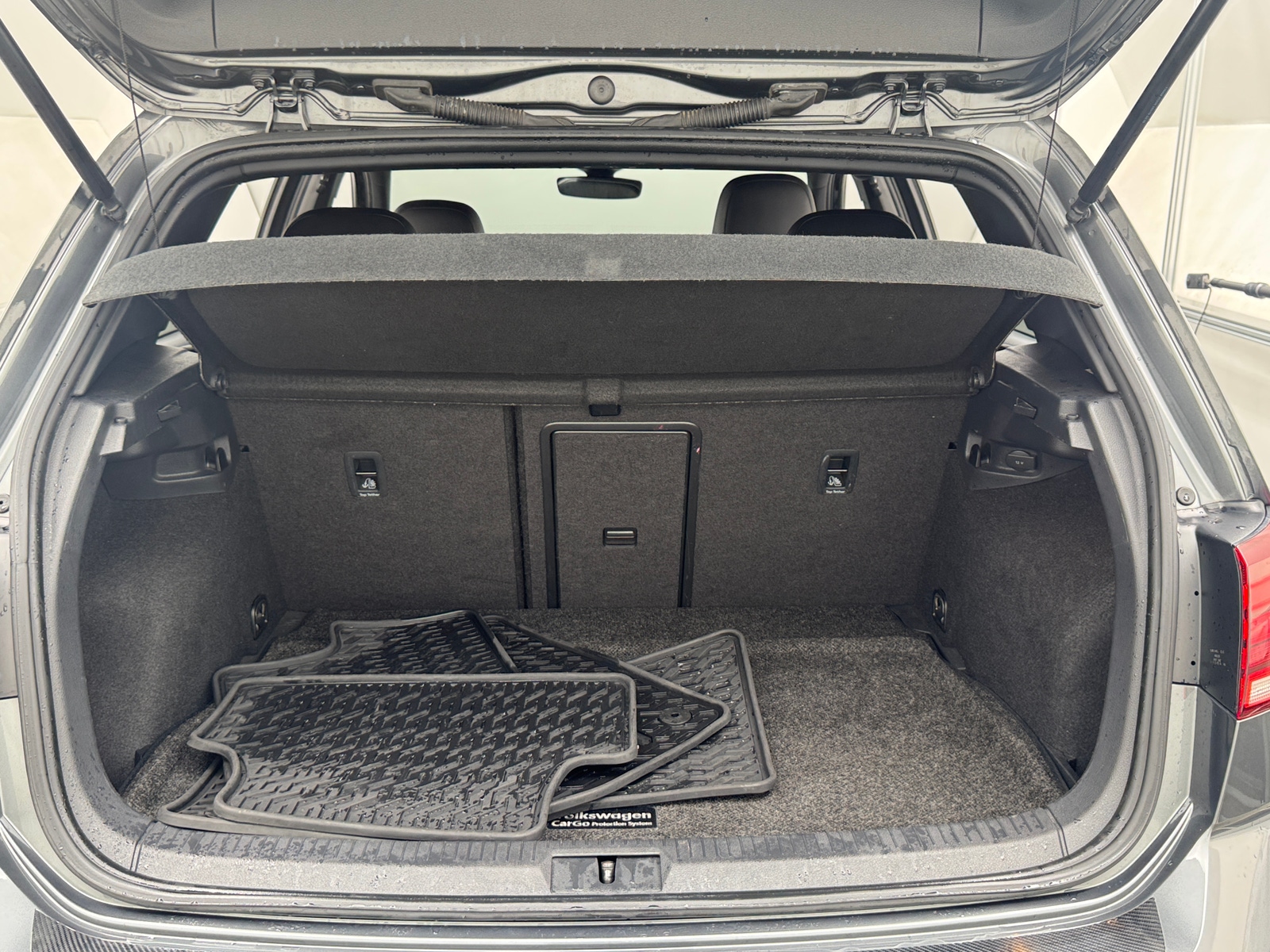 Thumbnail: 2019 Volkswagen Golf - 6