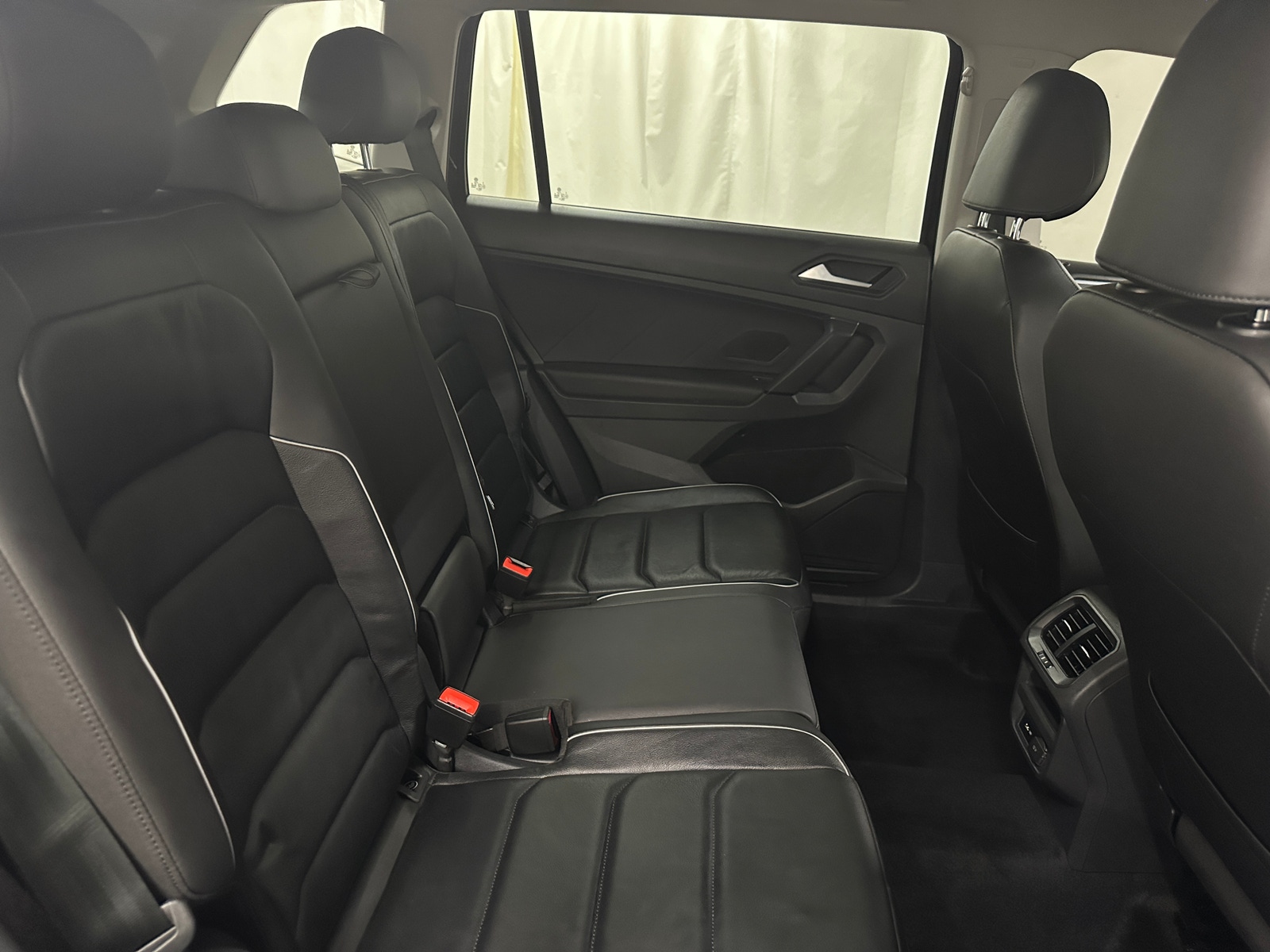 Thumbnail: 2019 Volkswagen Tiguan - 5