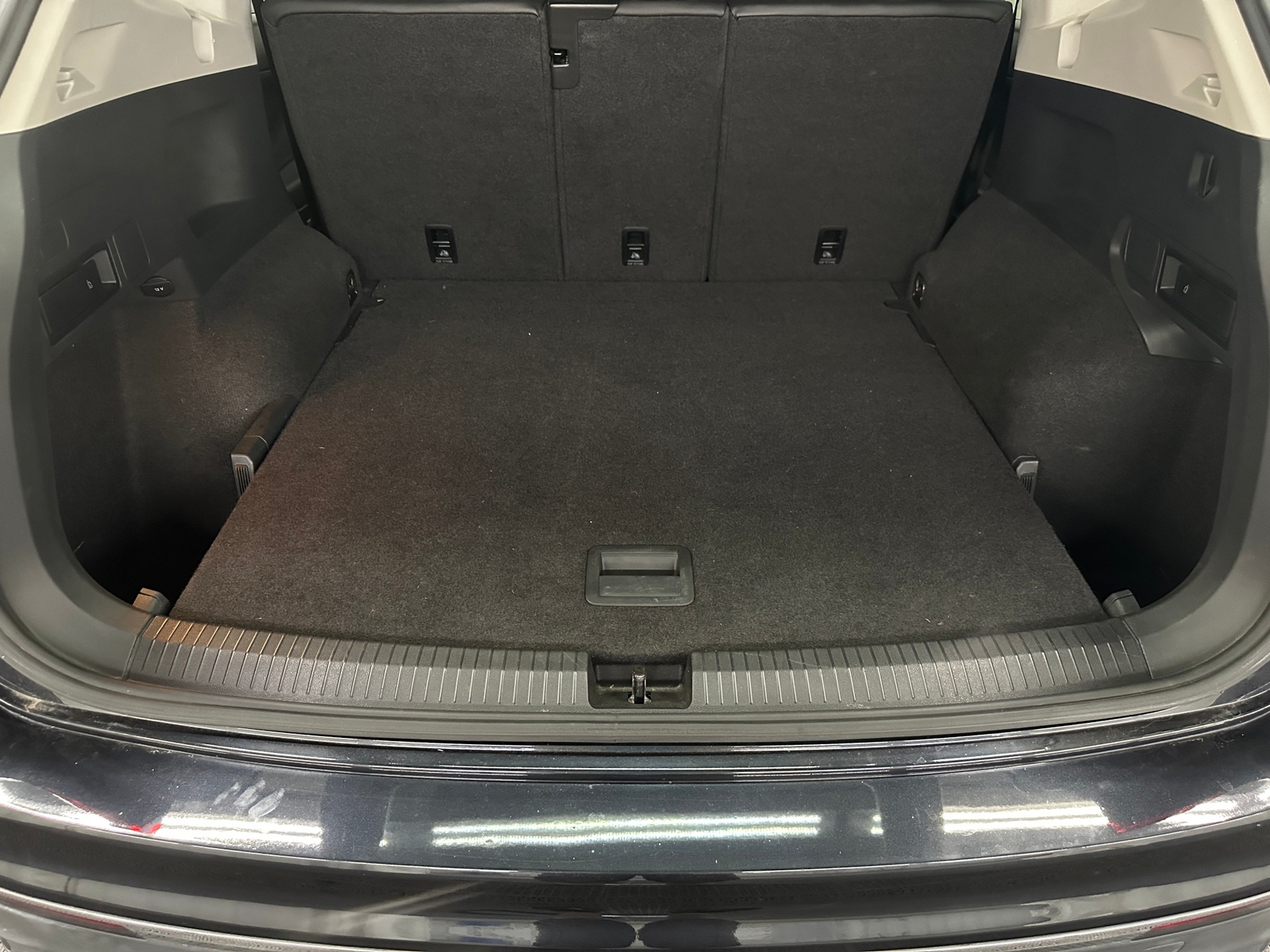 Thumbnail: 2019 Volkswagen Tiguan - 6