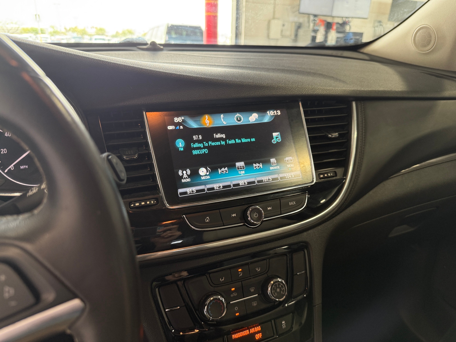 Thumbnail: 2020 Buick Encore - 4