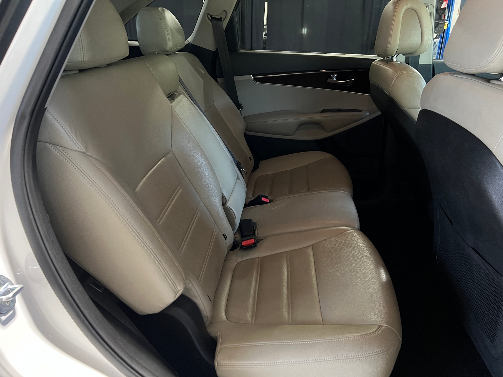 Thumbnail: 2017 Kia Sorento - 6