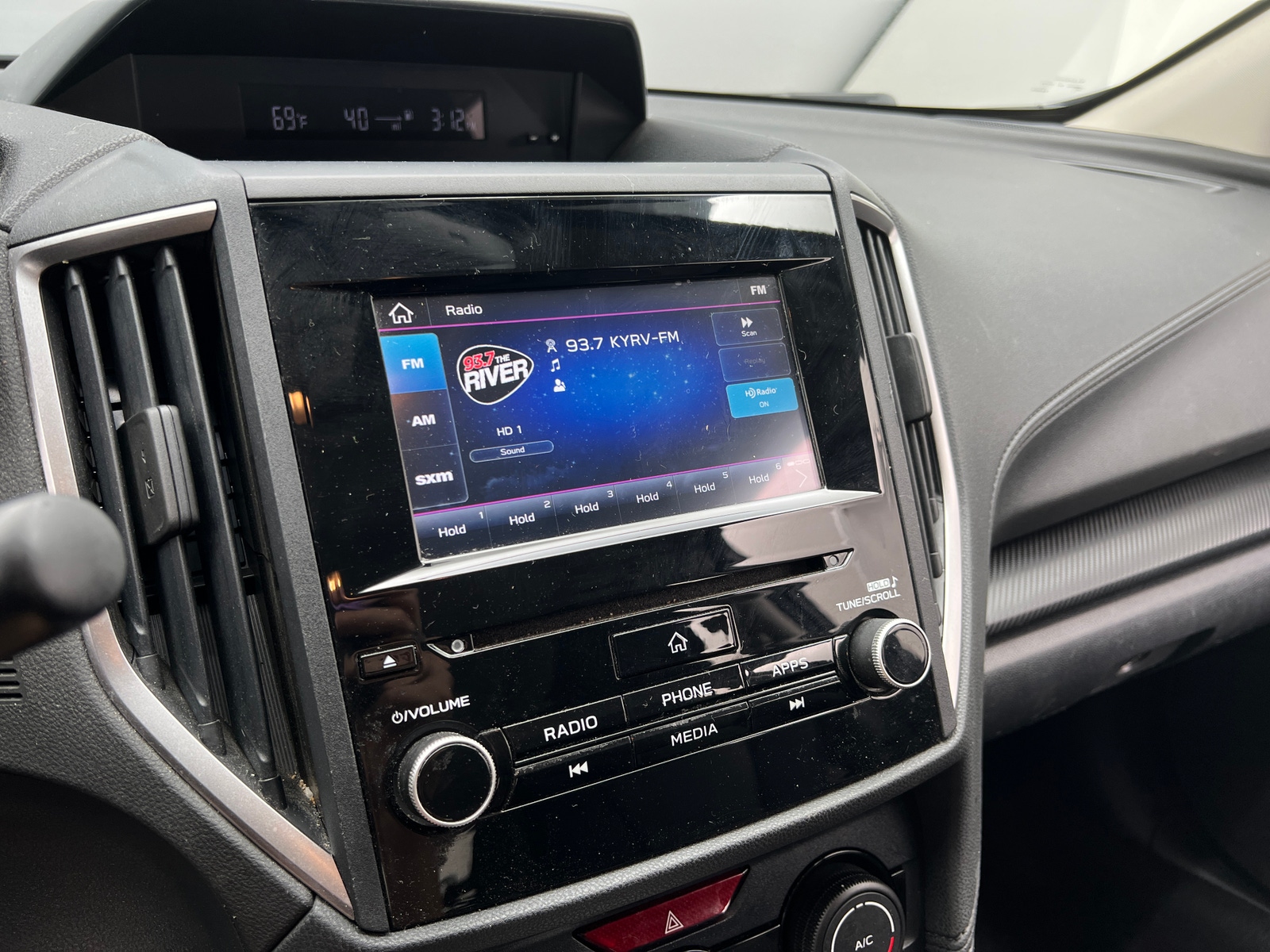 Thumbnail: 2019 Subaru Crosstrek - 4