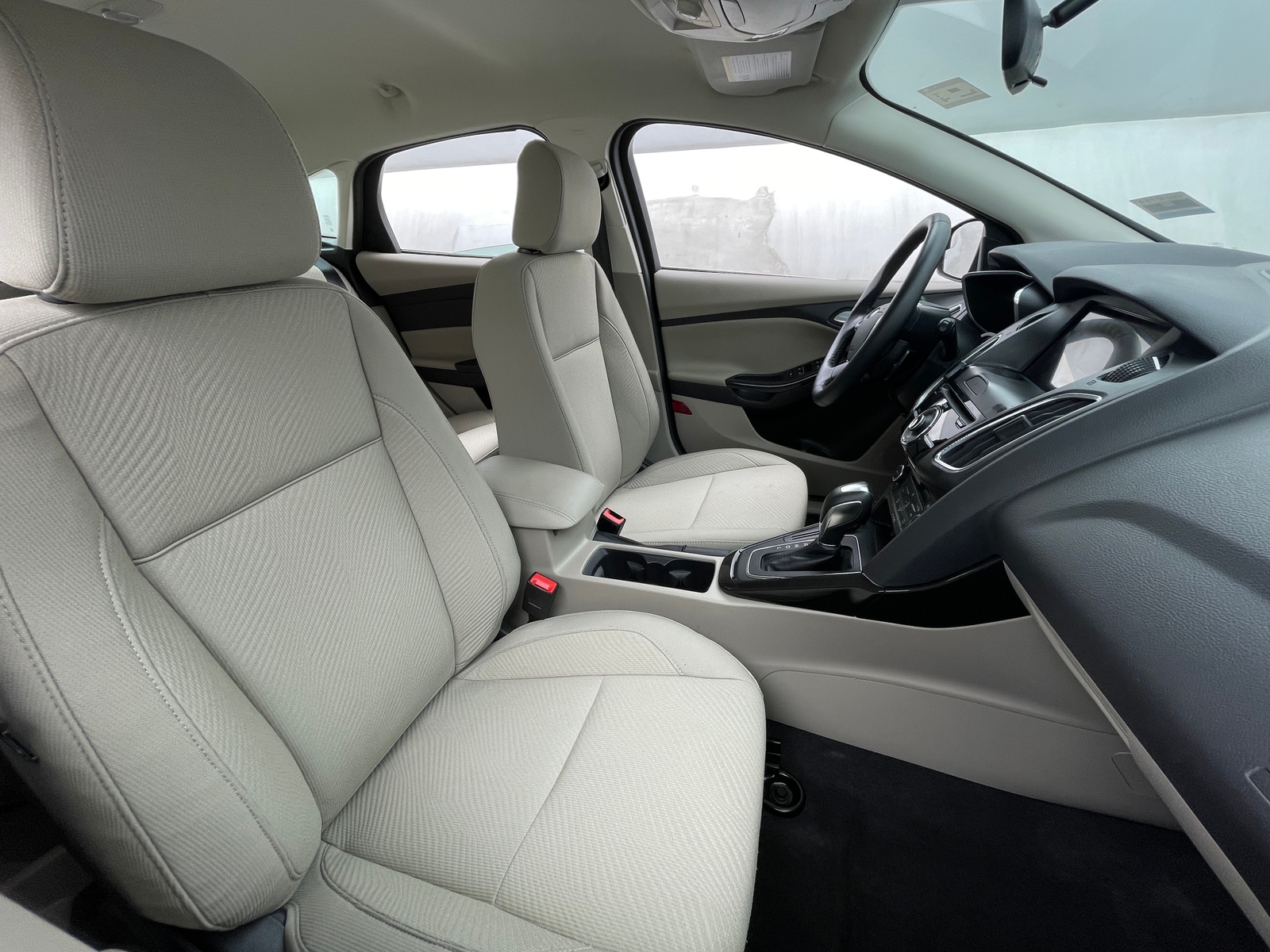 Thumbnail: 2016 Ford Focus - 2