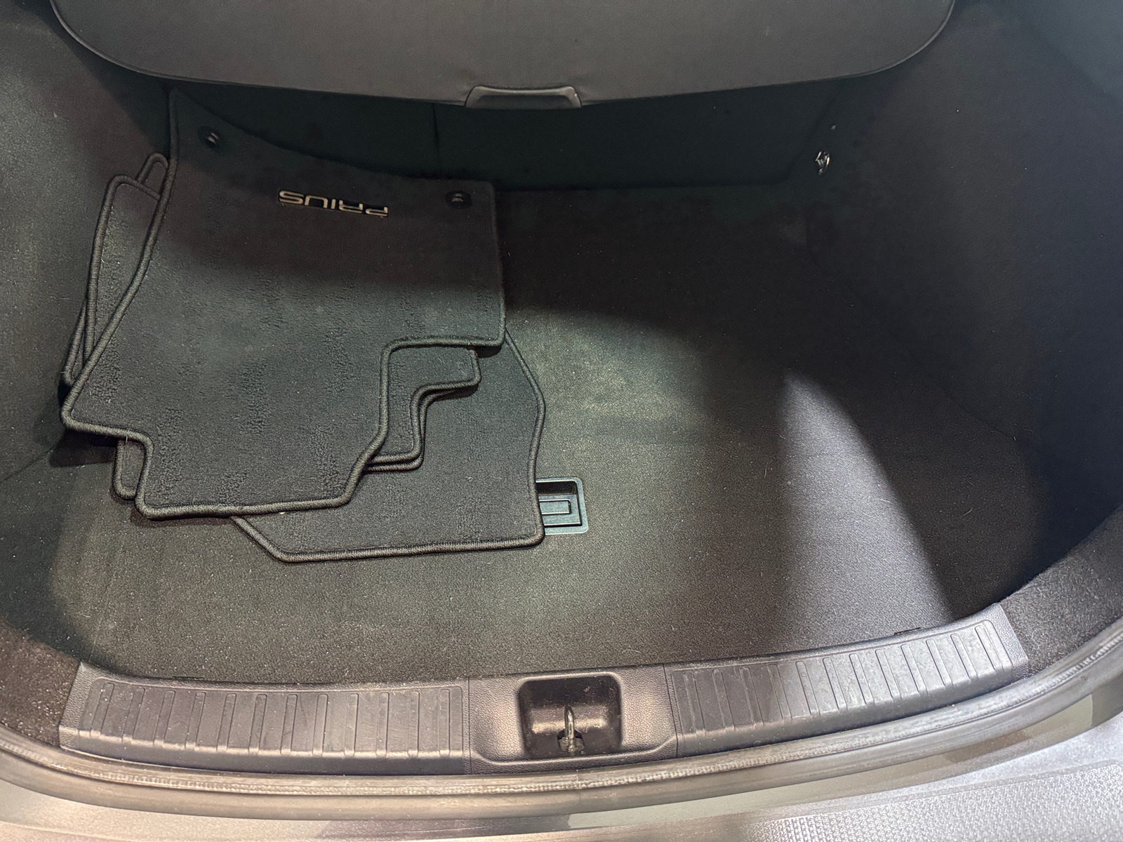 Thumbnail: 2017 Toyota Prius - 7