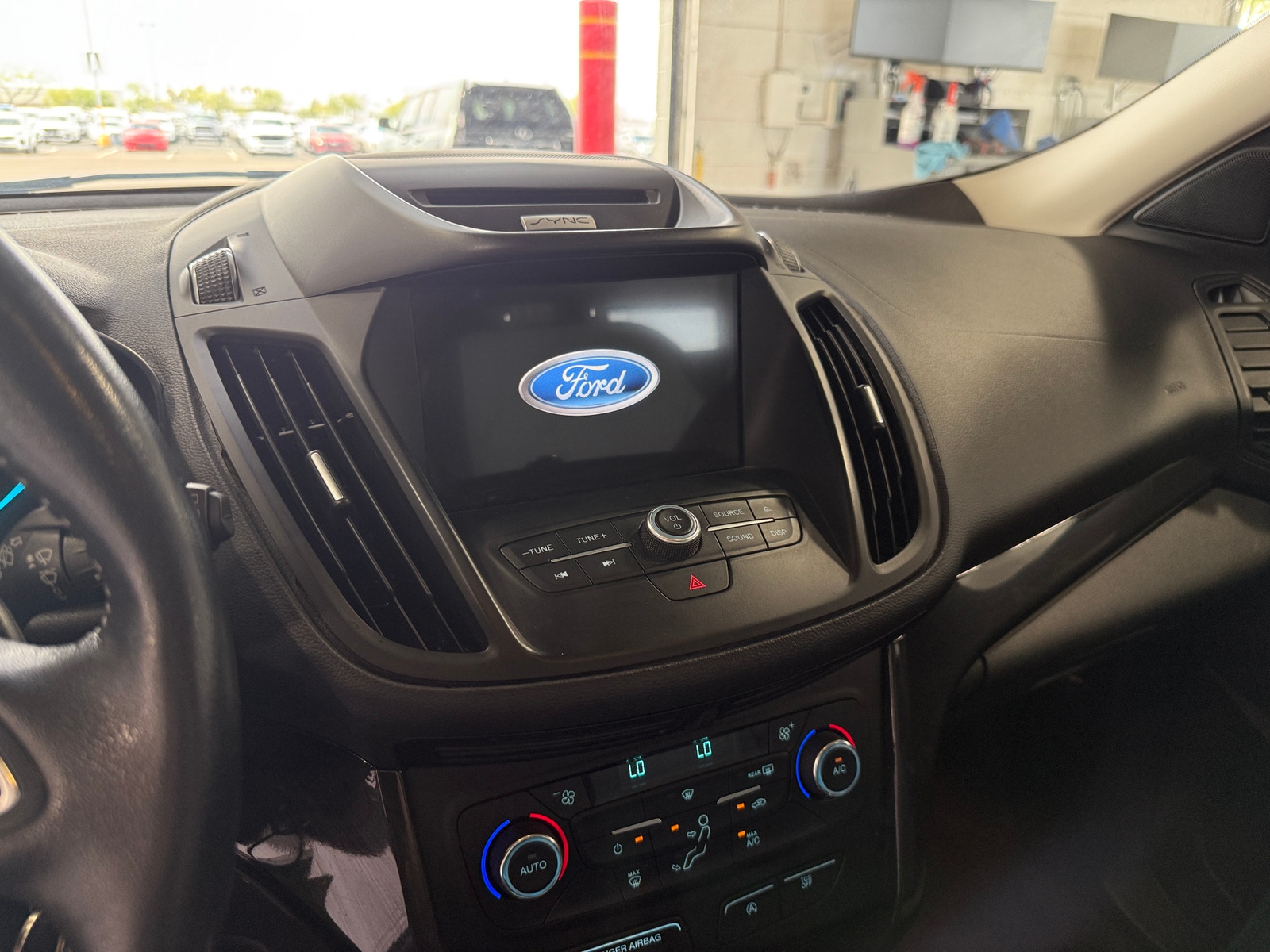 Thumbnail: 2017 Ford Escape - 4