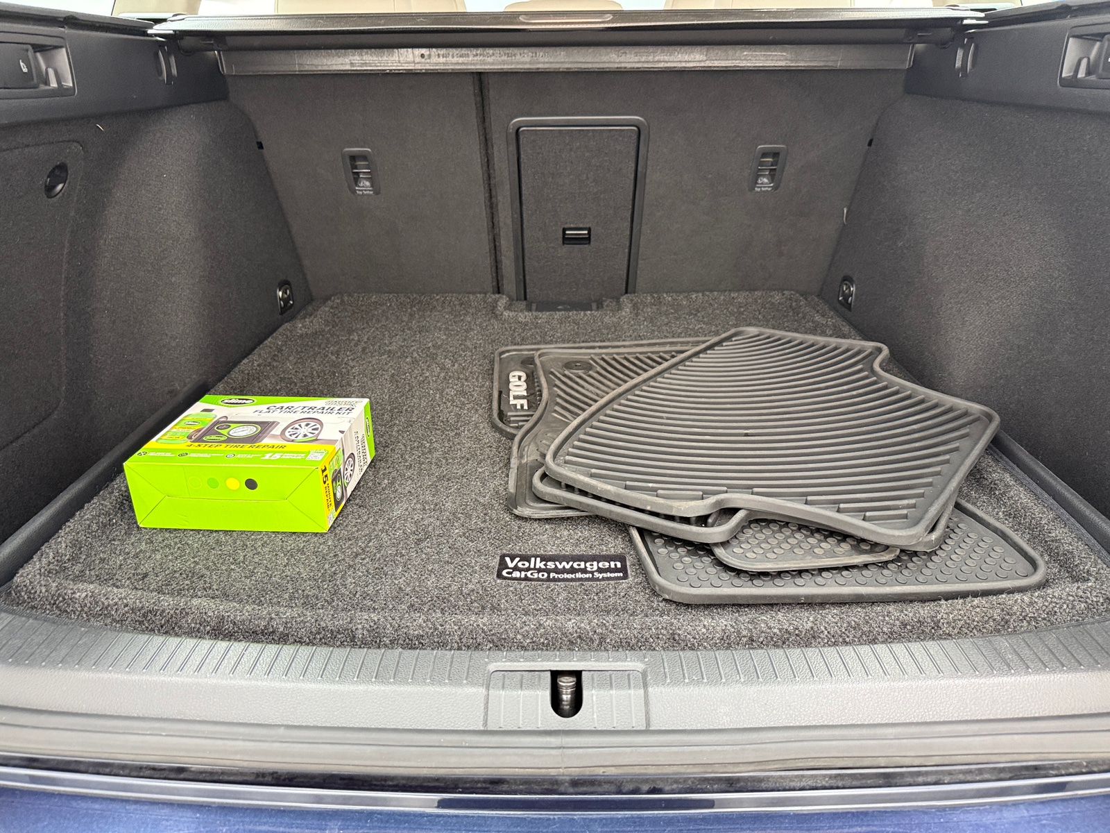 Thumbnail: 2018 Volkswagen e-Golf - 6