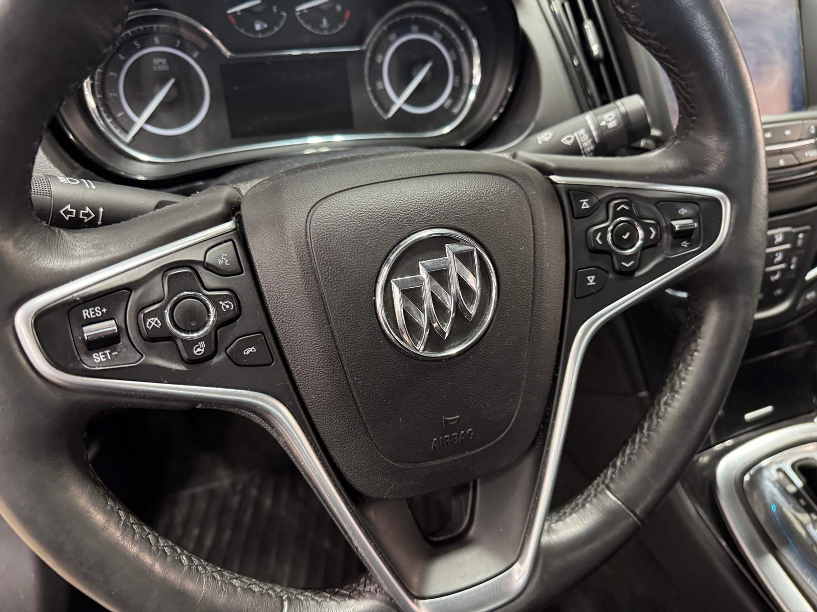 Thumbnail: 2015 Buick Regal - 4