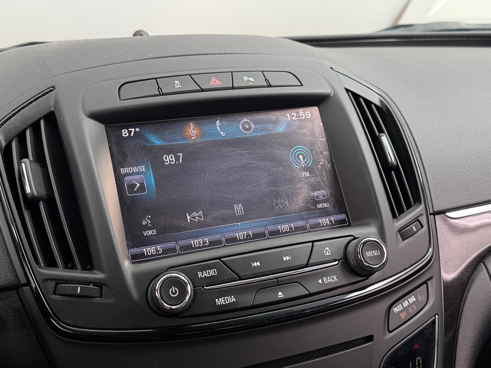 Thumbnail: 2015 Buick Regal - 3