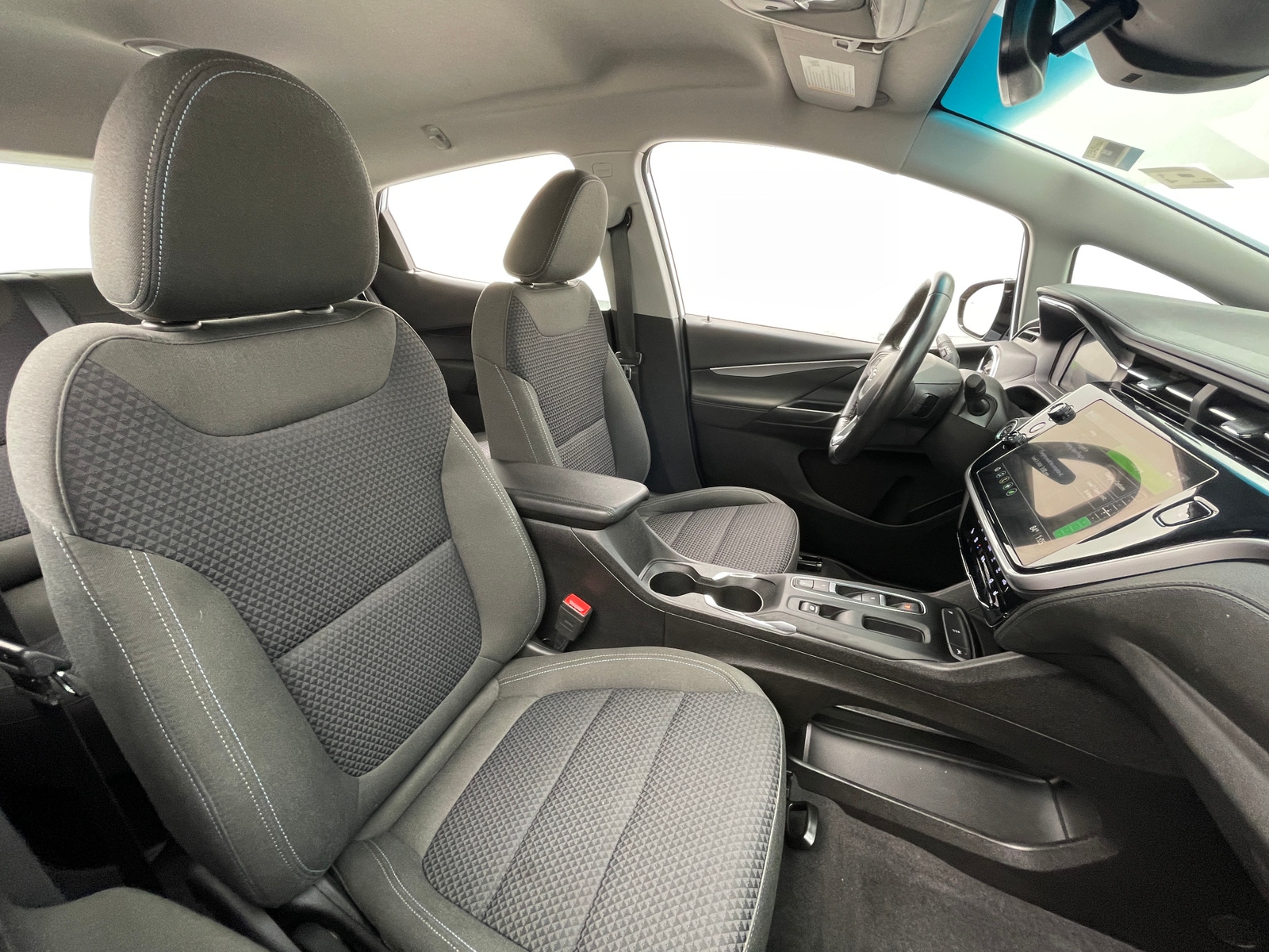 Thumbnail: 2022 Chevrolet Bolt EV - 2