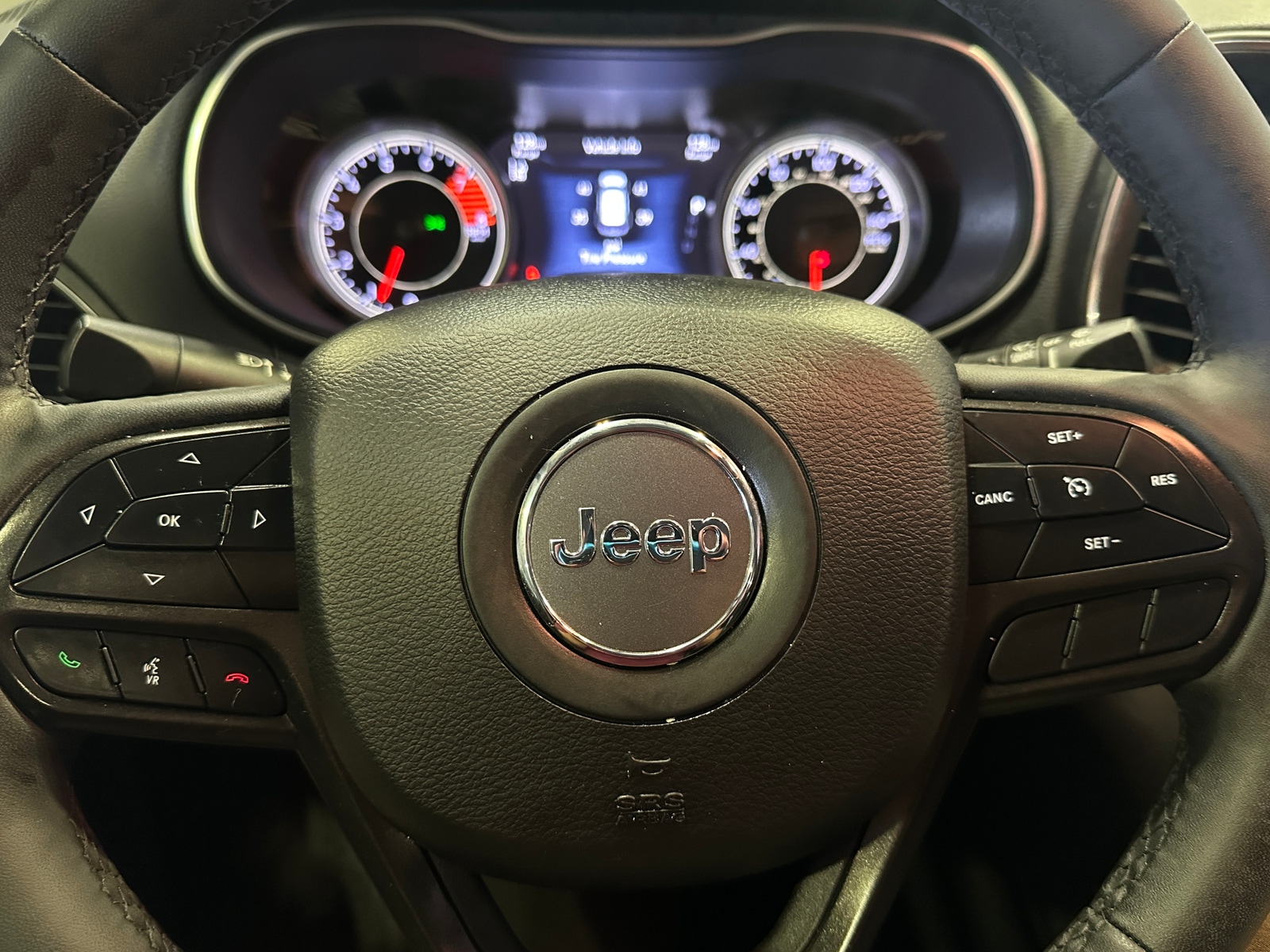 Thumbnail: 2022 Jeep Cherokee - 5