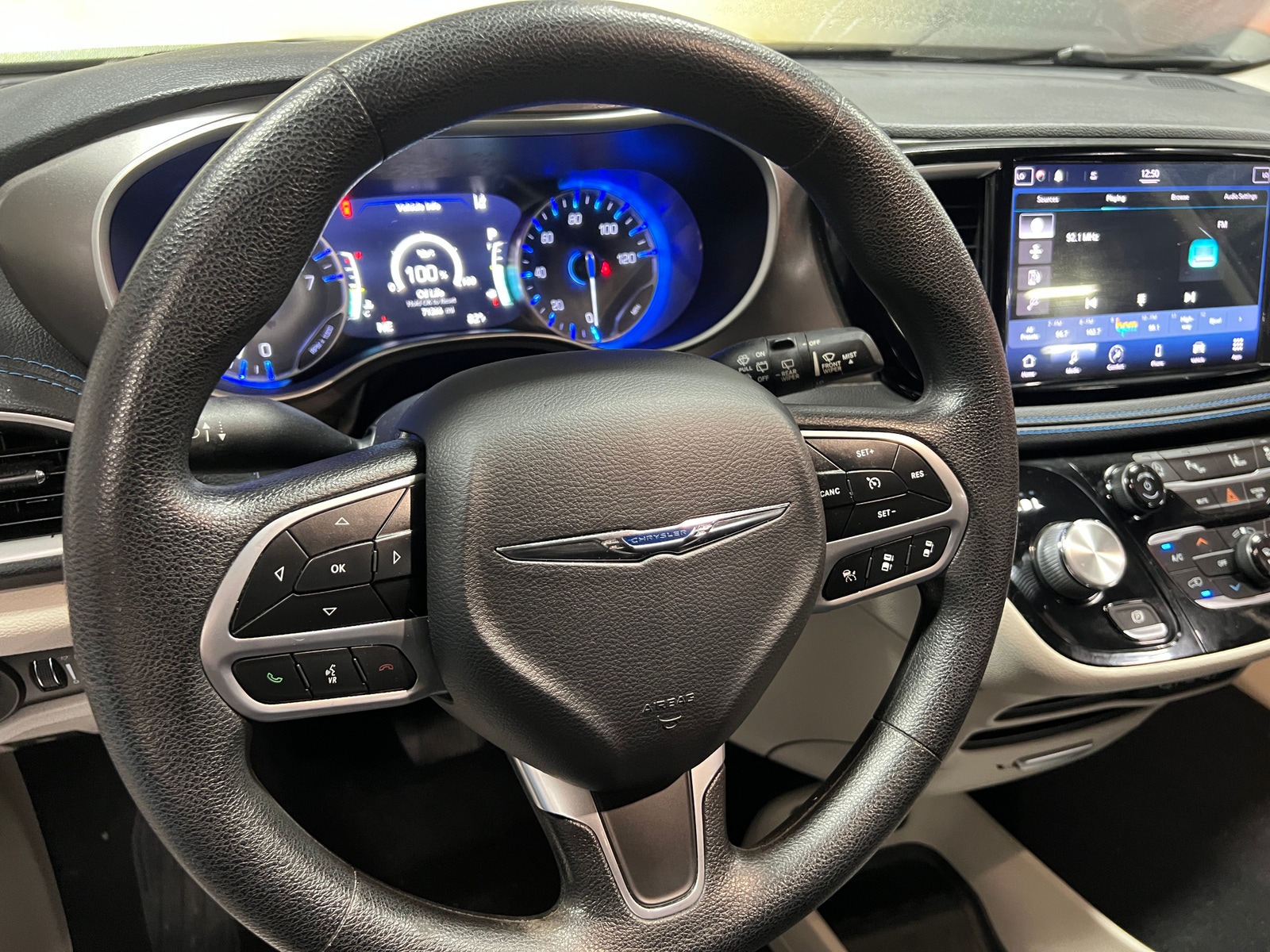 Thumbnail: 2021 Chrysler Pacifica - 5