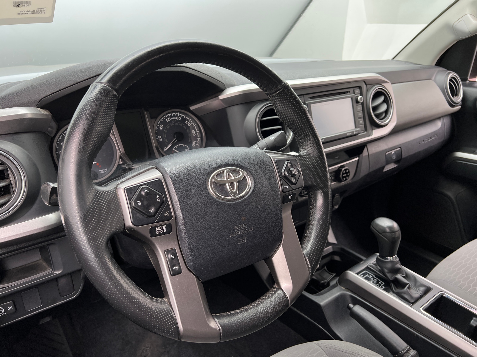 Thumbnail: 2017 Toyota Tacoma - 5