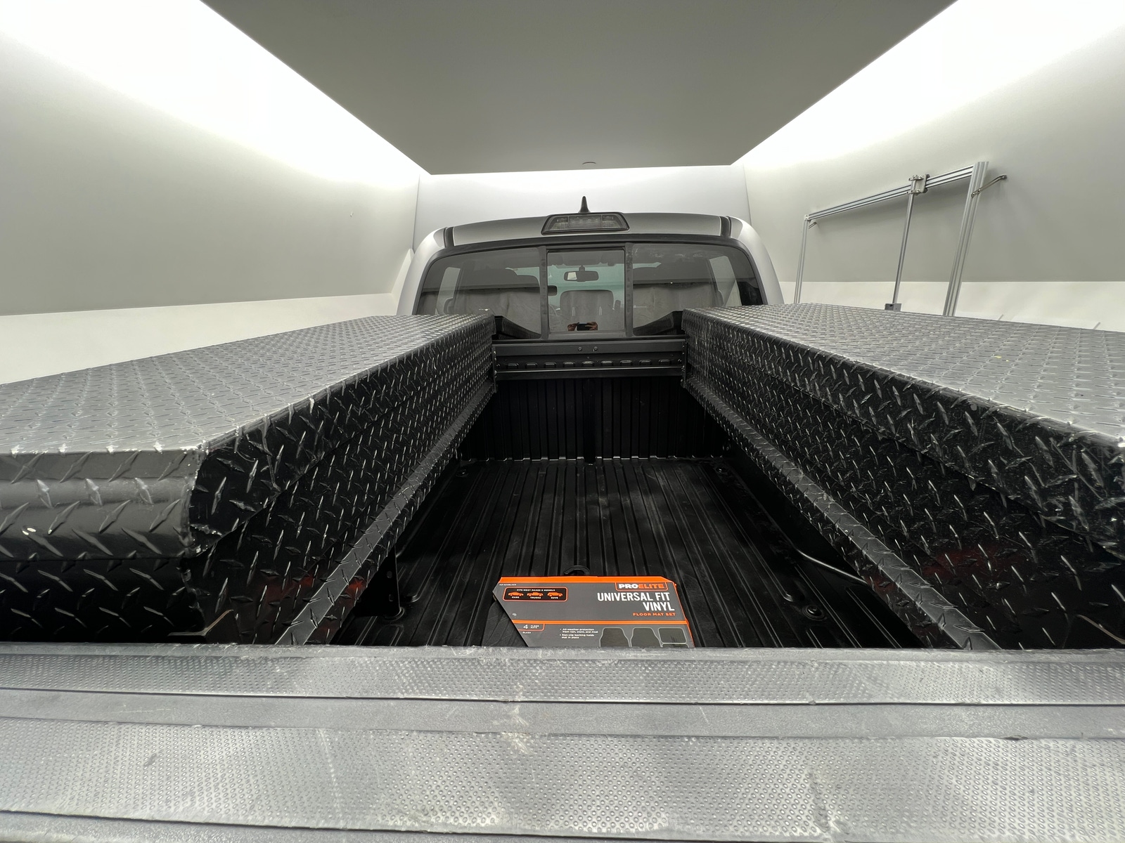 Thumbnail: 2017 Toyota Tacoma - 7