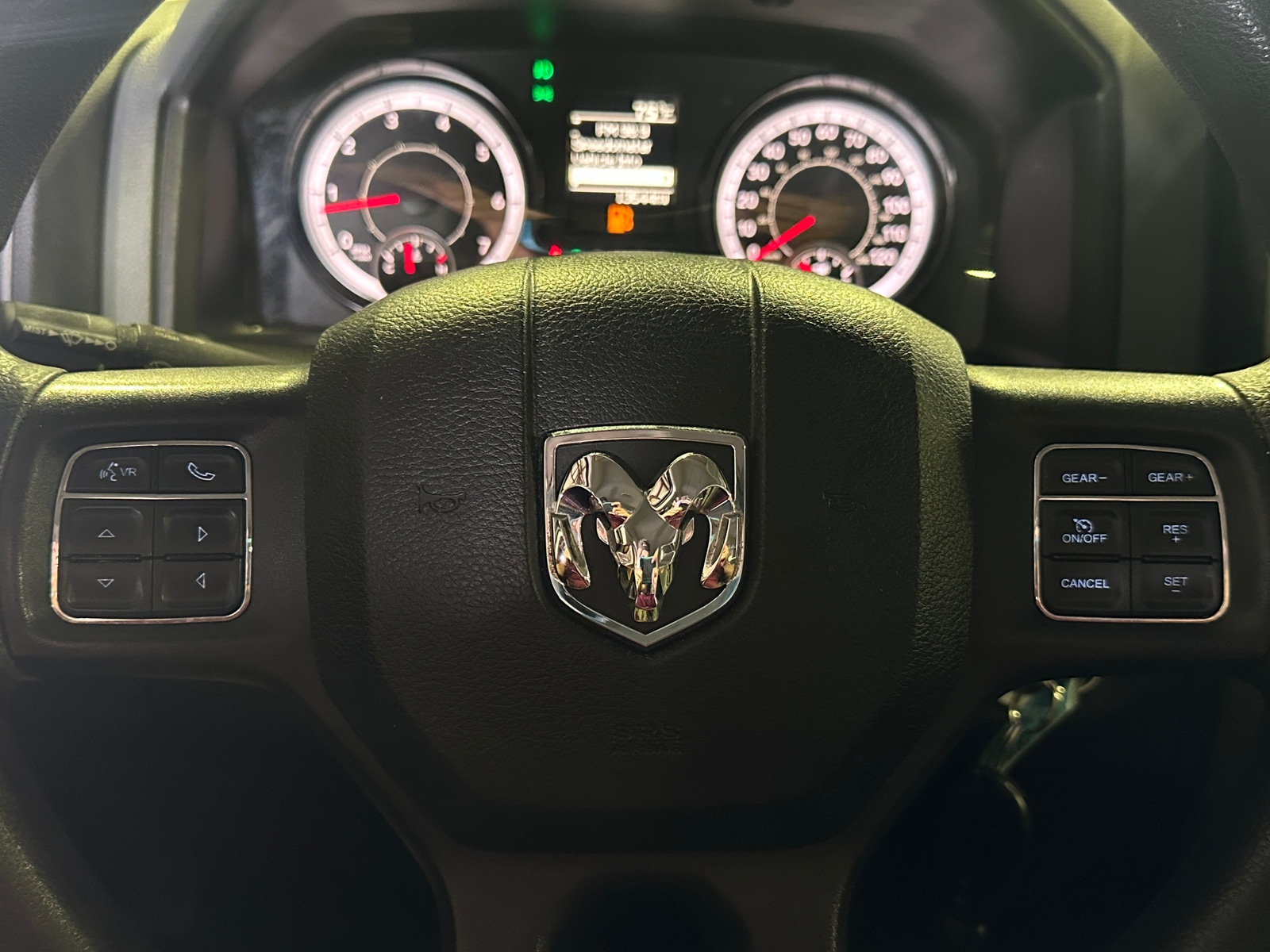 Thumbnail: 2019 RAM 1500 Classic - 5