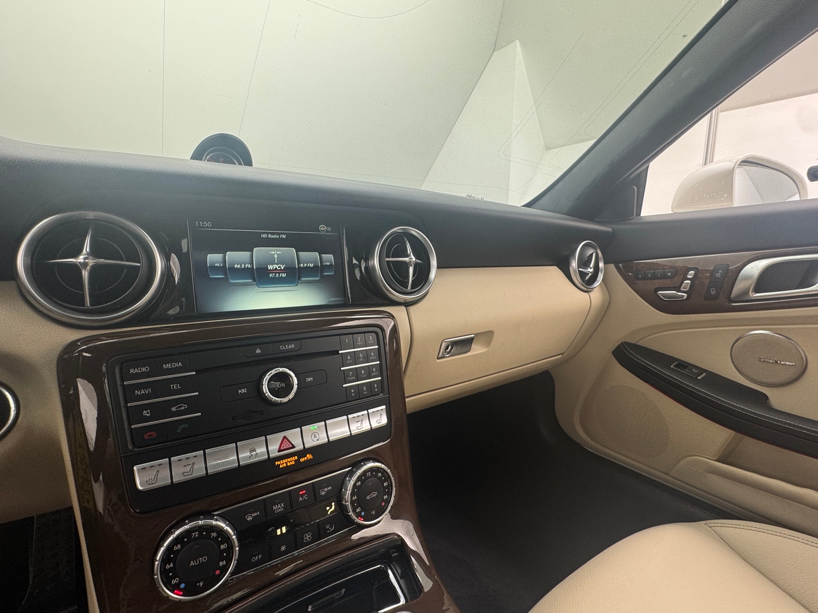 Thumbnail: 2020 Mercedes-Benz SLC - 3