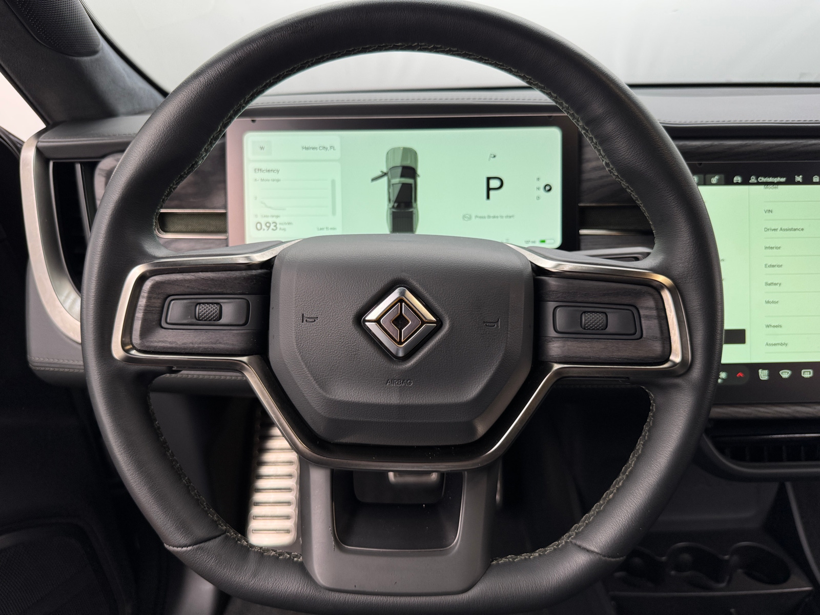 Thumbnail: 2022 Rivian R1T - 4