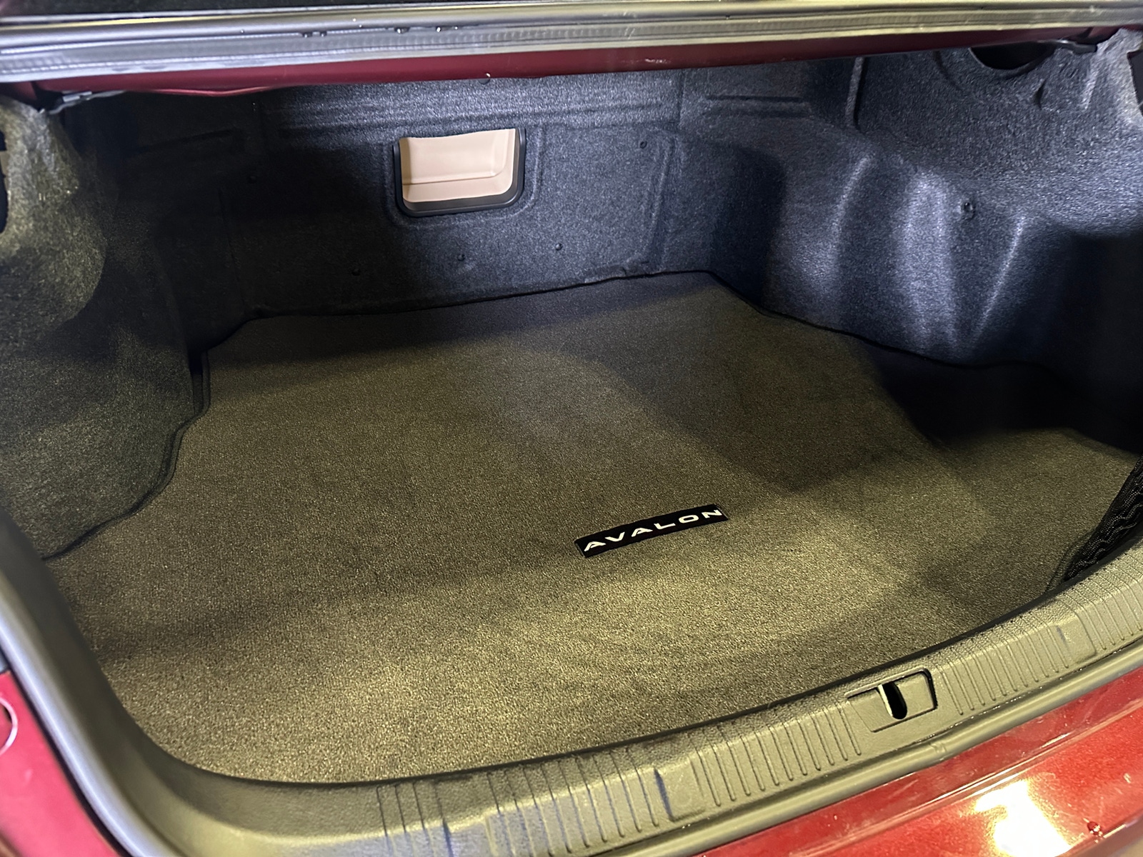 Thumbnail: 2016 Toyota Avalon - 6