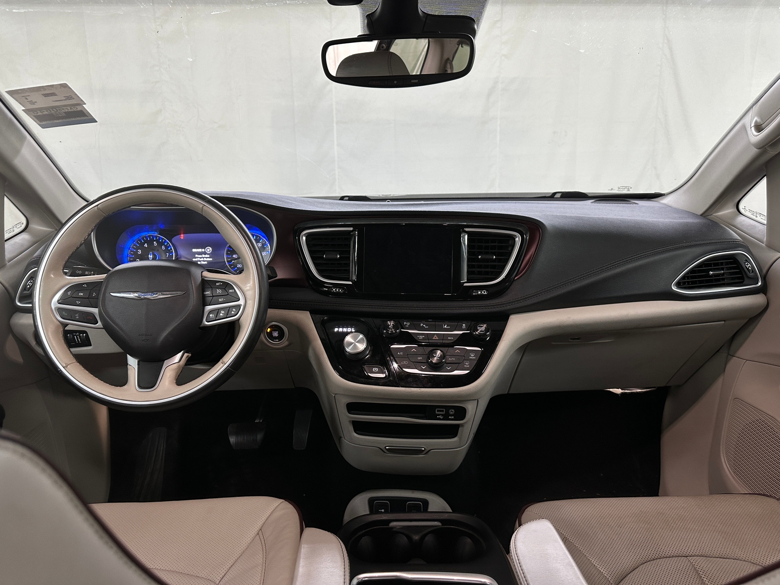 Thumbnail: 2017 Chrysler Pacifica - 2