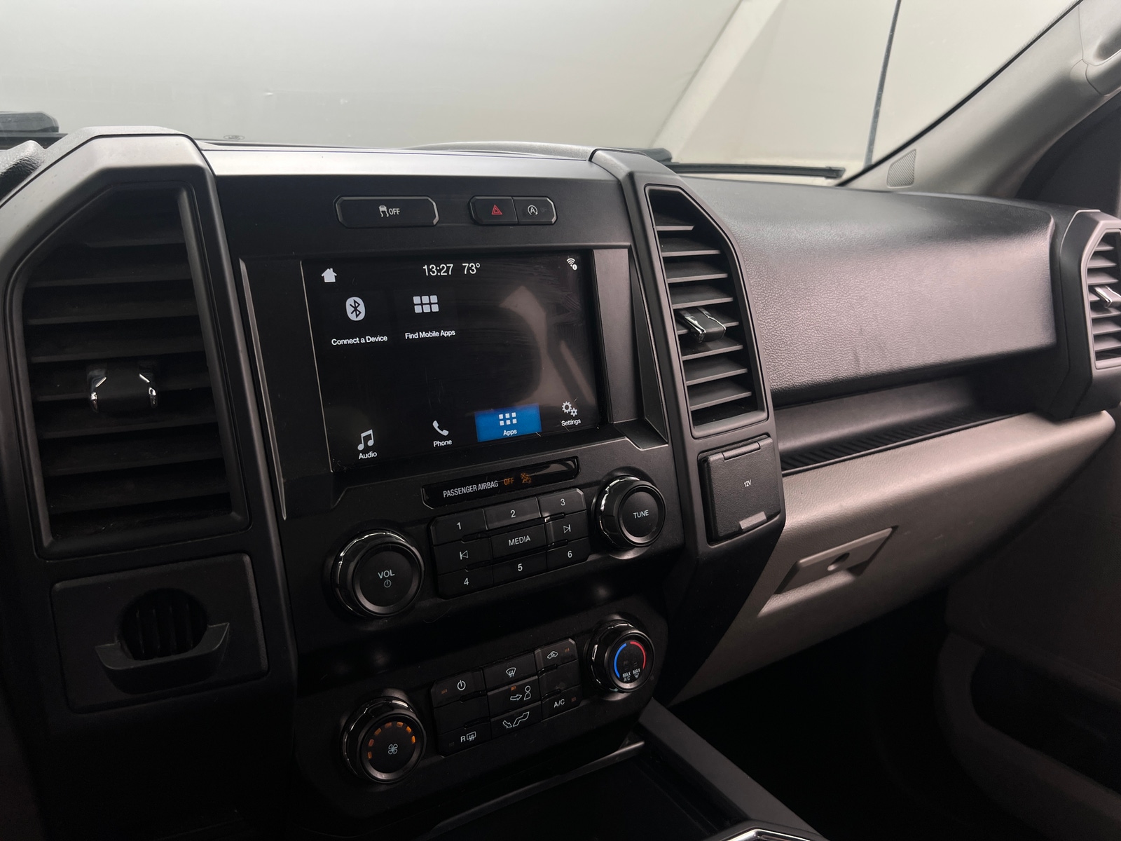 Thumbnail: 2019 Ford Econoline - 4