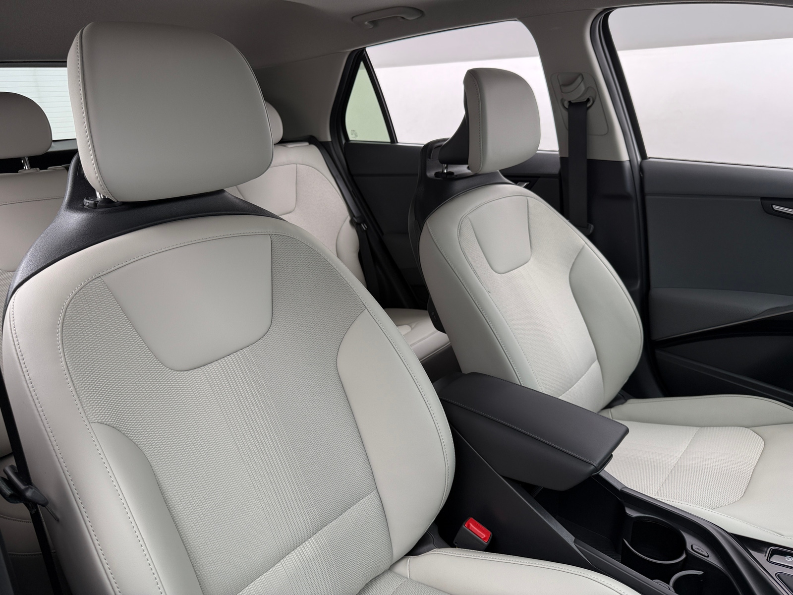 Thumbnail: 2023 Kia Niro - 2