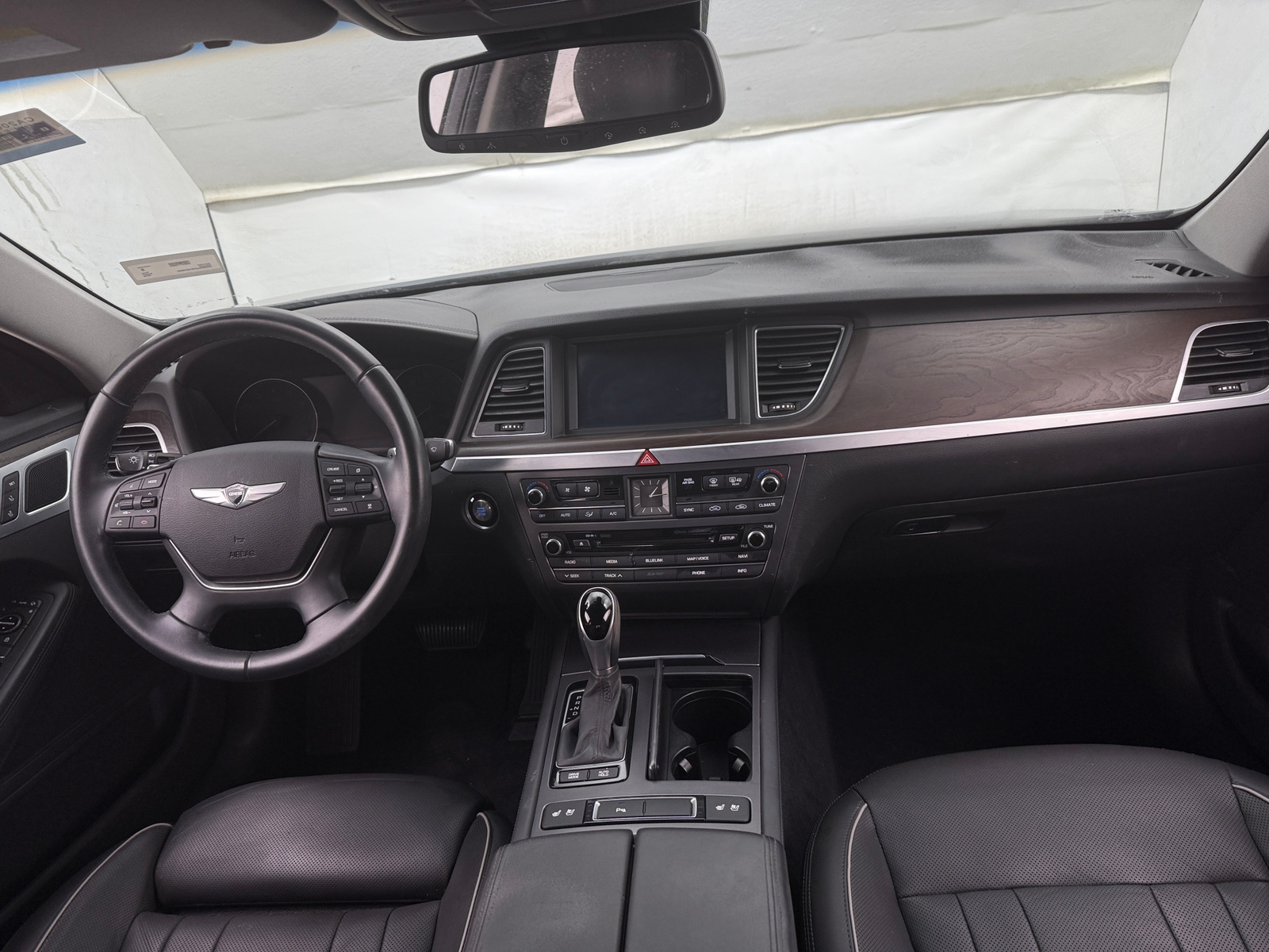 Thumbnail: 2015 Hyundai Genesis - 2