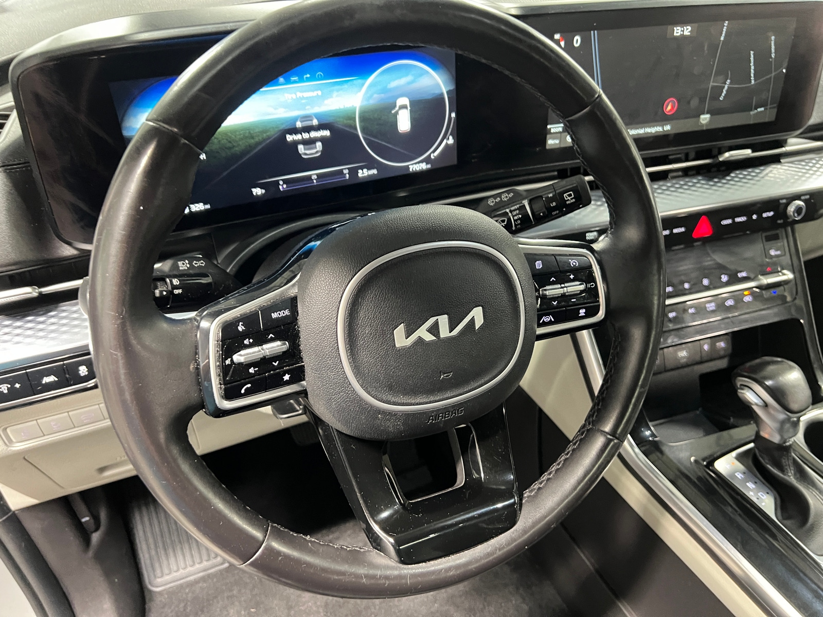 Thumbnail: 2022 Kia Carnival - 4