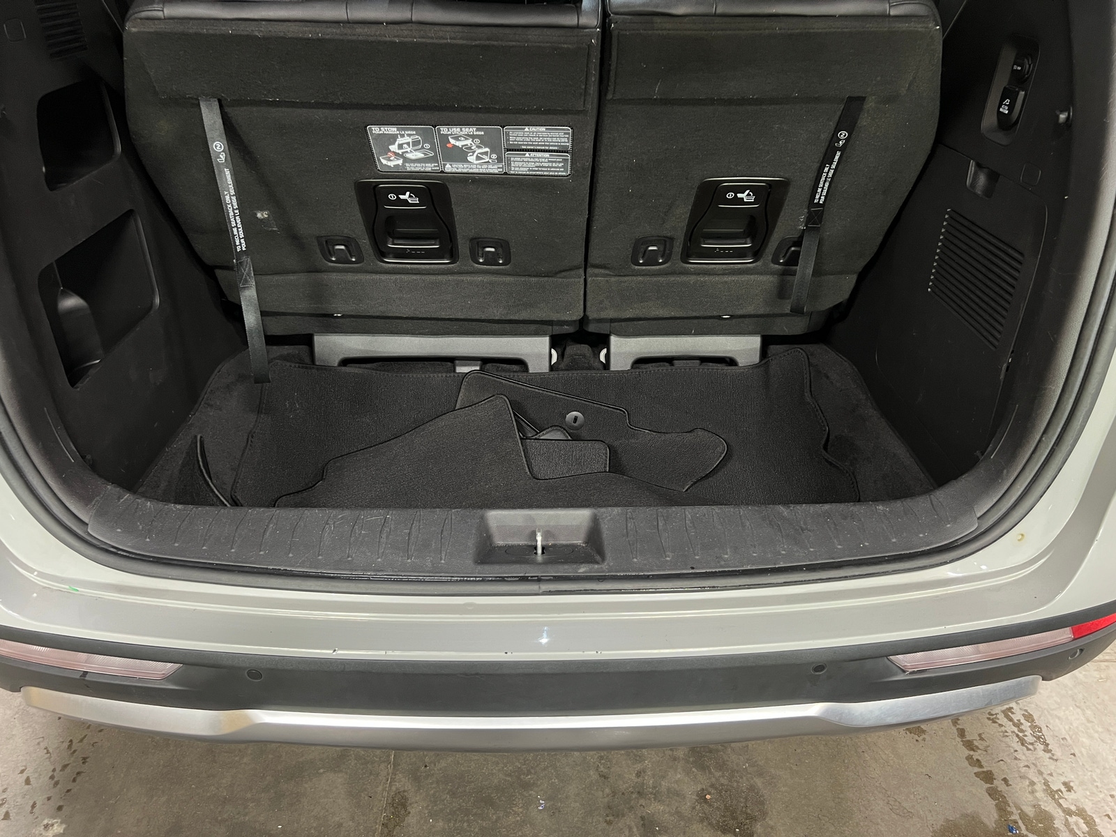 Thumbnail: 2022 Kia Carnival - 6