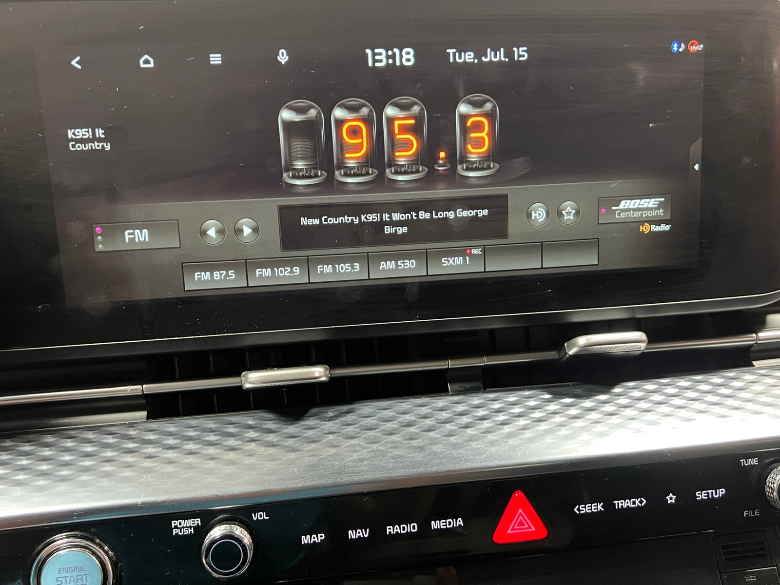 Thumbnail: 2022 Kia Carnival - 3
