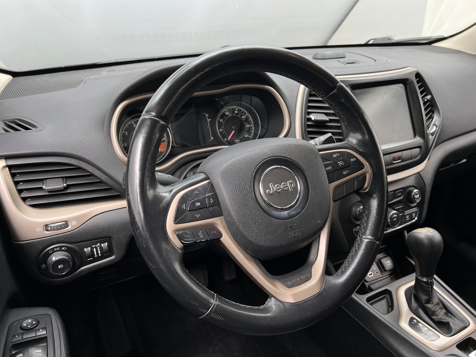 Thumbnail: 2014 Jeep Cherokee - 5