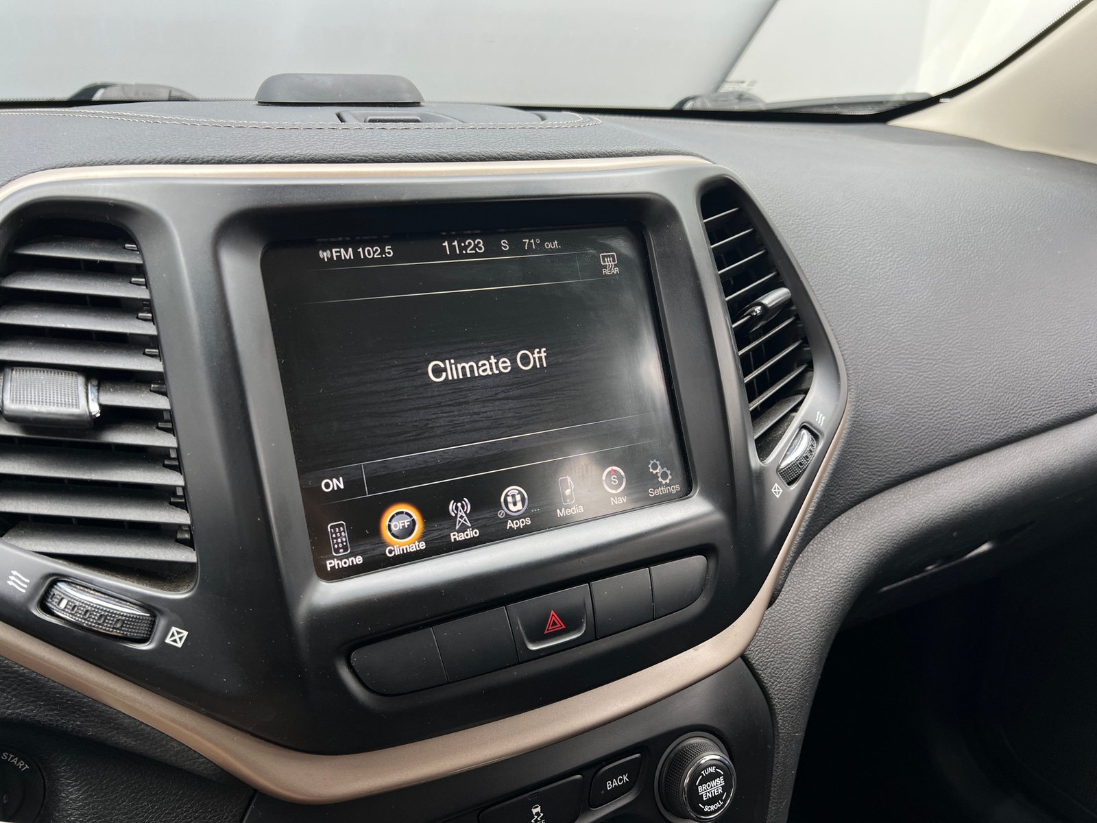 Thumbnail: 2014 Jeep Cherokee - 4