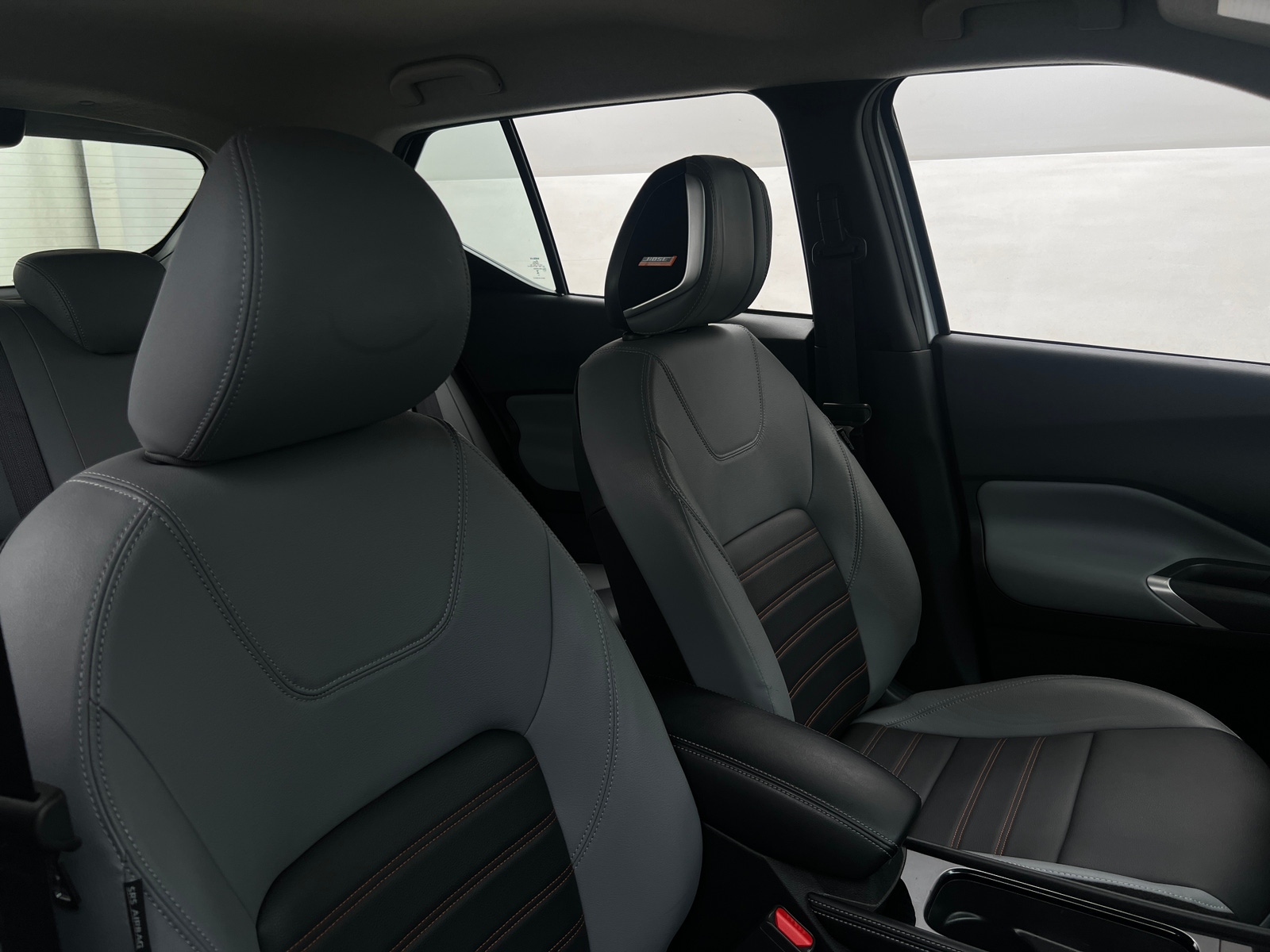 Thumbnail: 2024 Nissan Kicks - 2