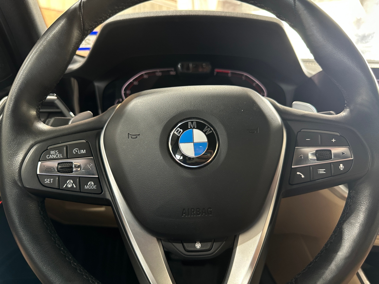 Thumbnail: 2020 BMW 3 Series - 4