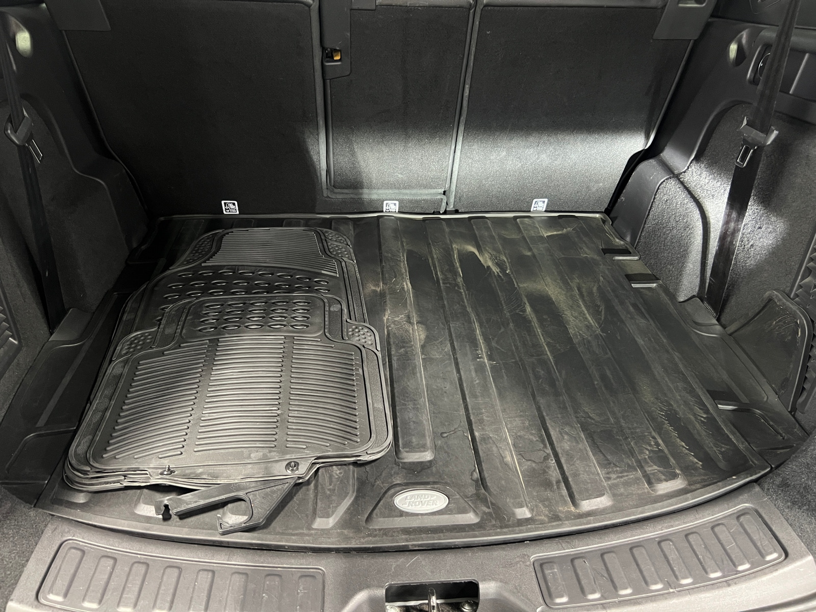 Thumbnail: 2016 Land Rover Discovery Sport - 6