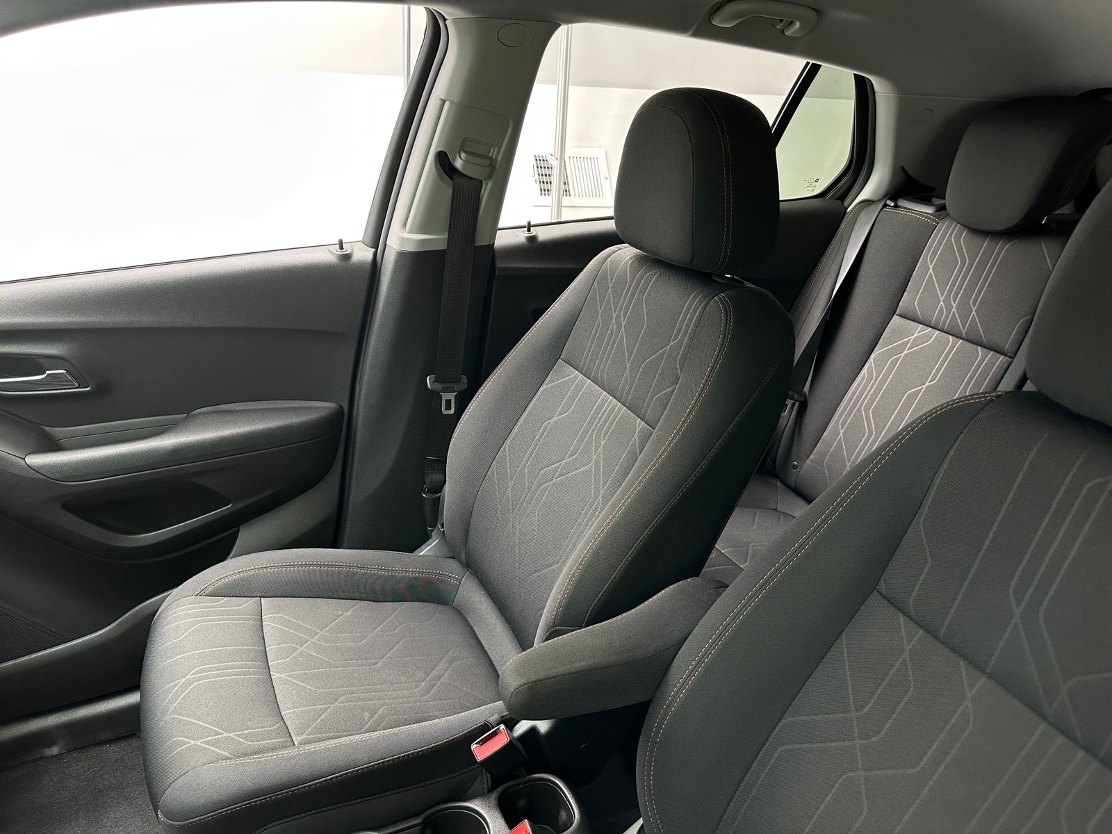 Thumbnail: 2018 Chevrolet Trax - 2