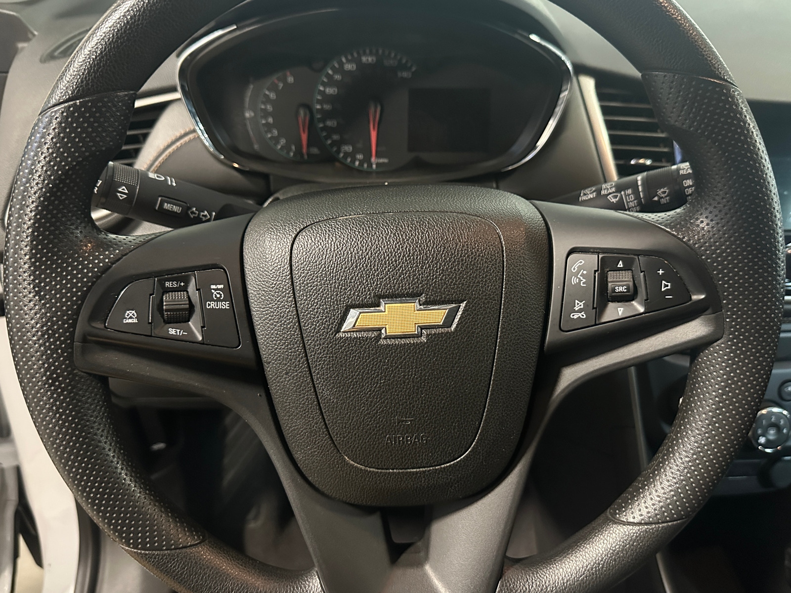 Thumbnail: 2018 Chevrolet Trax - 5