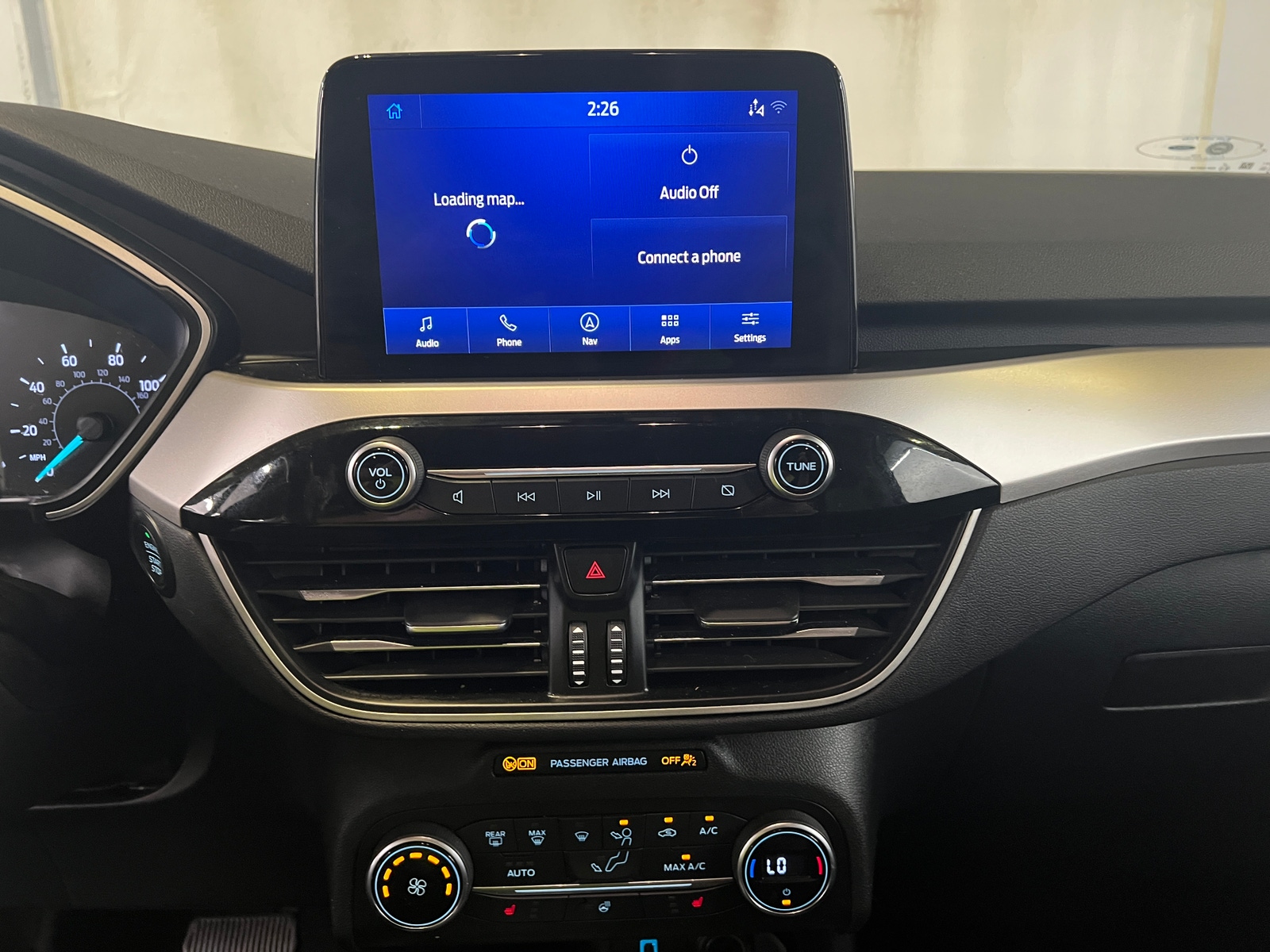 Thumbnail: 2020 Ford Escape - 3