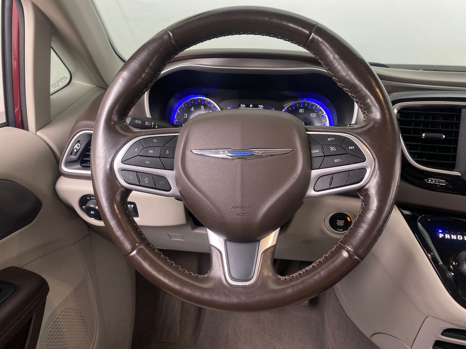 Thumbnail: 2019 Chrysler Pacifica - 4