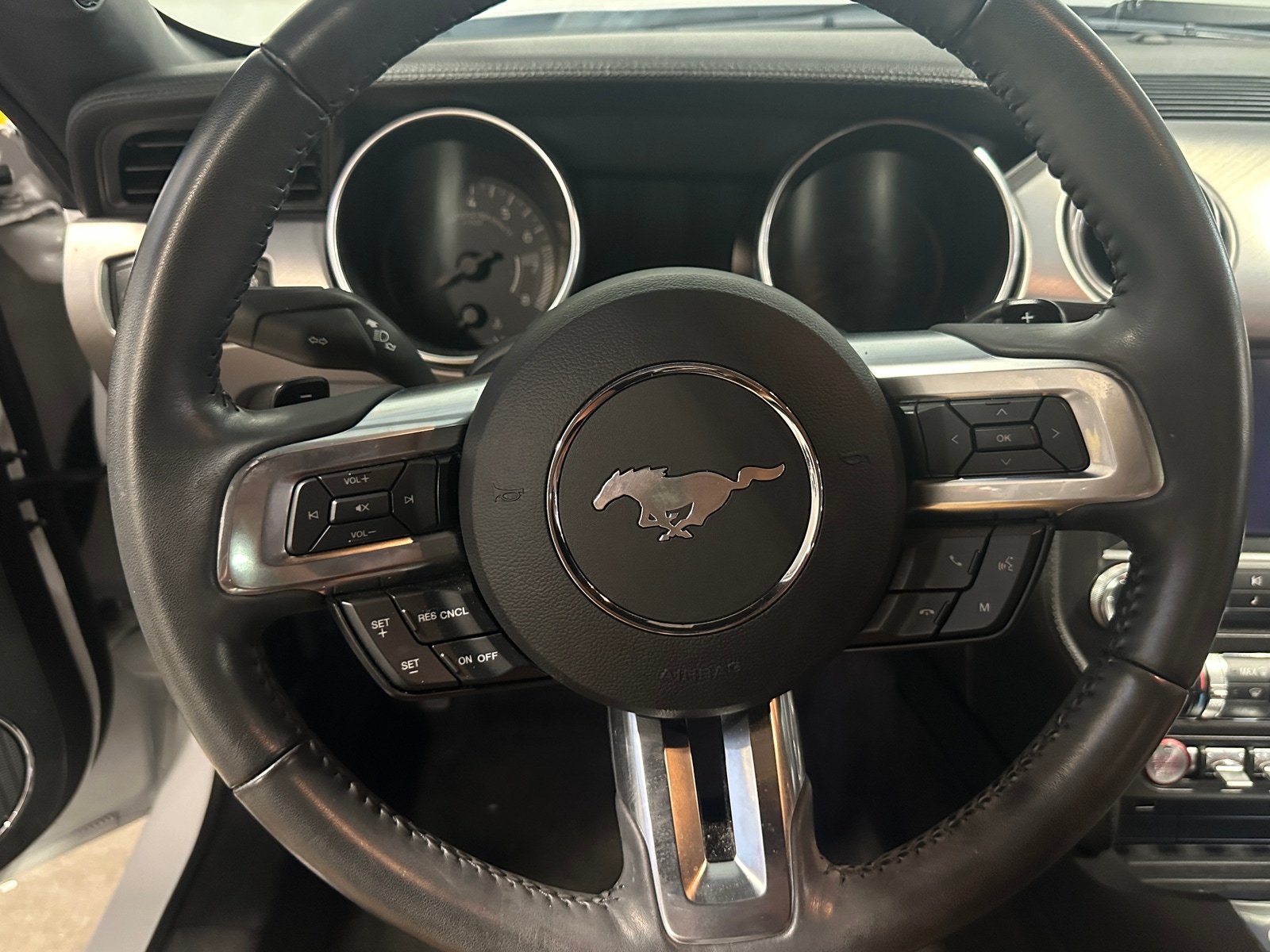 Thumbnail: 2018 Ford Mustang - 3