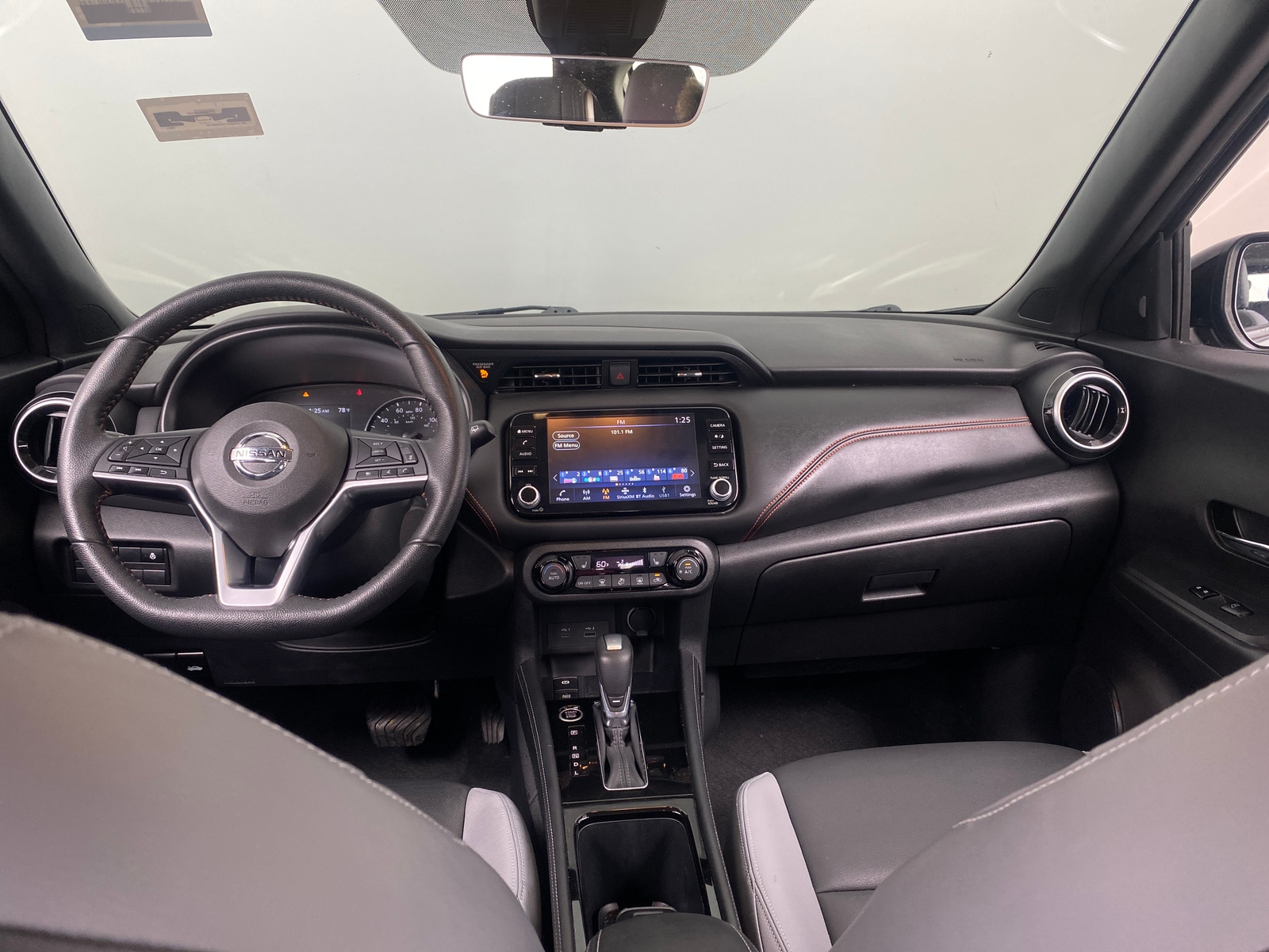 Thumbnail: 2021 Nissan Kicks - 3