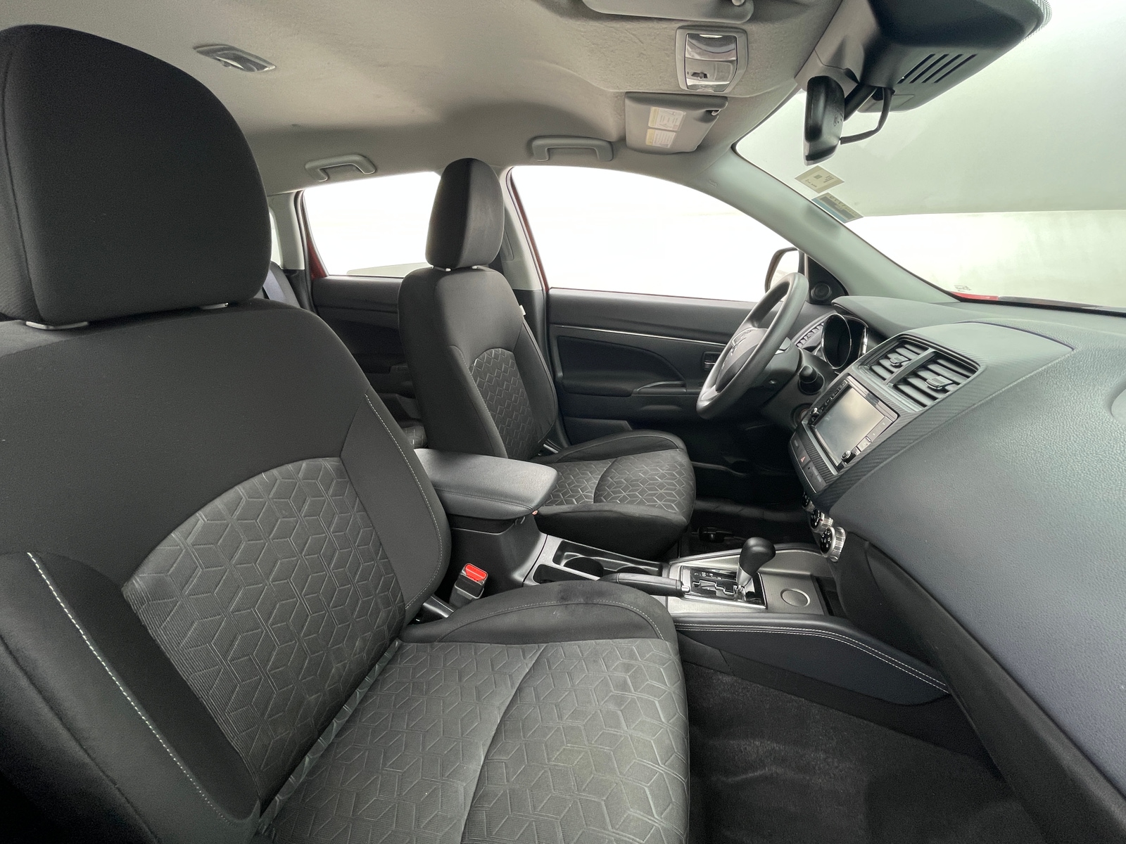Thumbnail: 2021 Mitsubishi Outlander Sport - 2