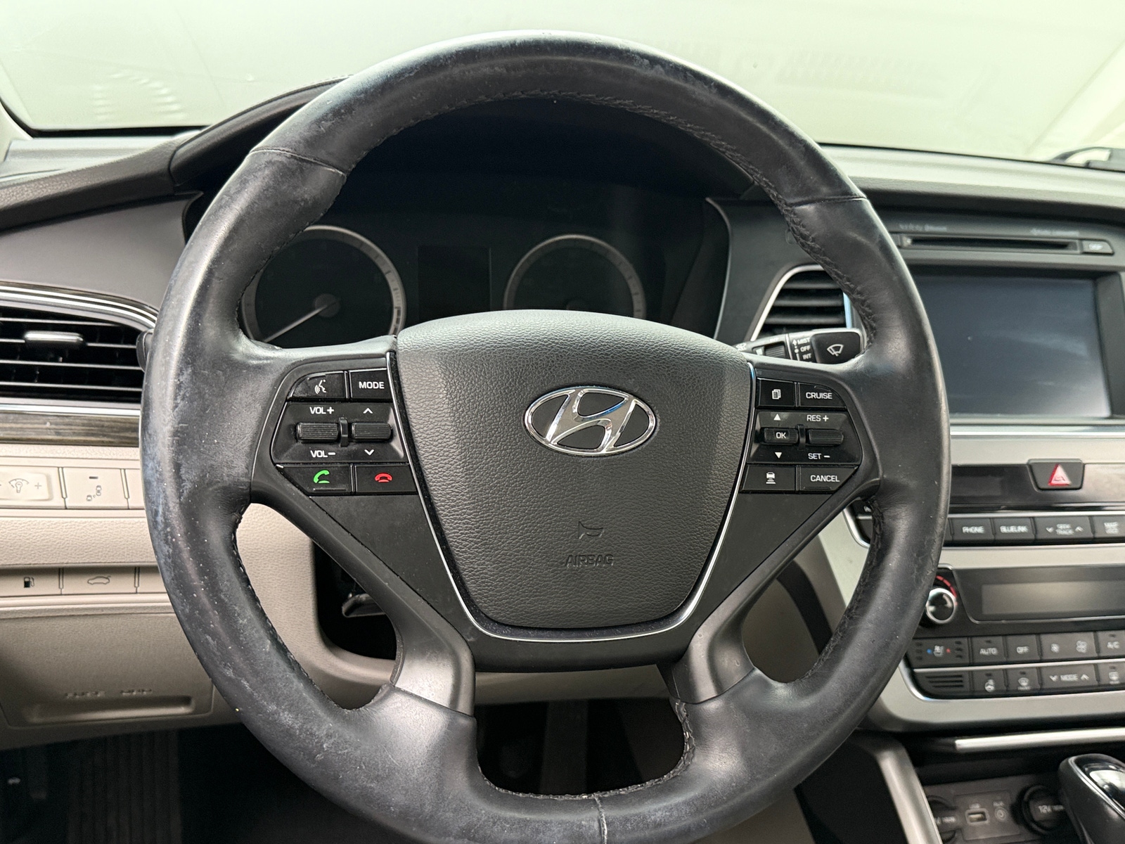 Thumbnail: 2016 Hyundai Sonata - 4