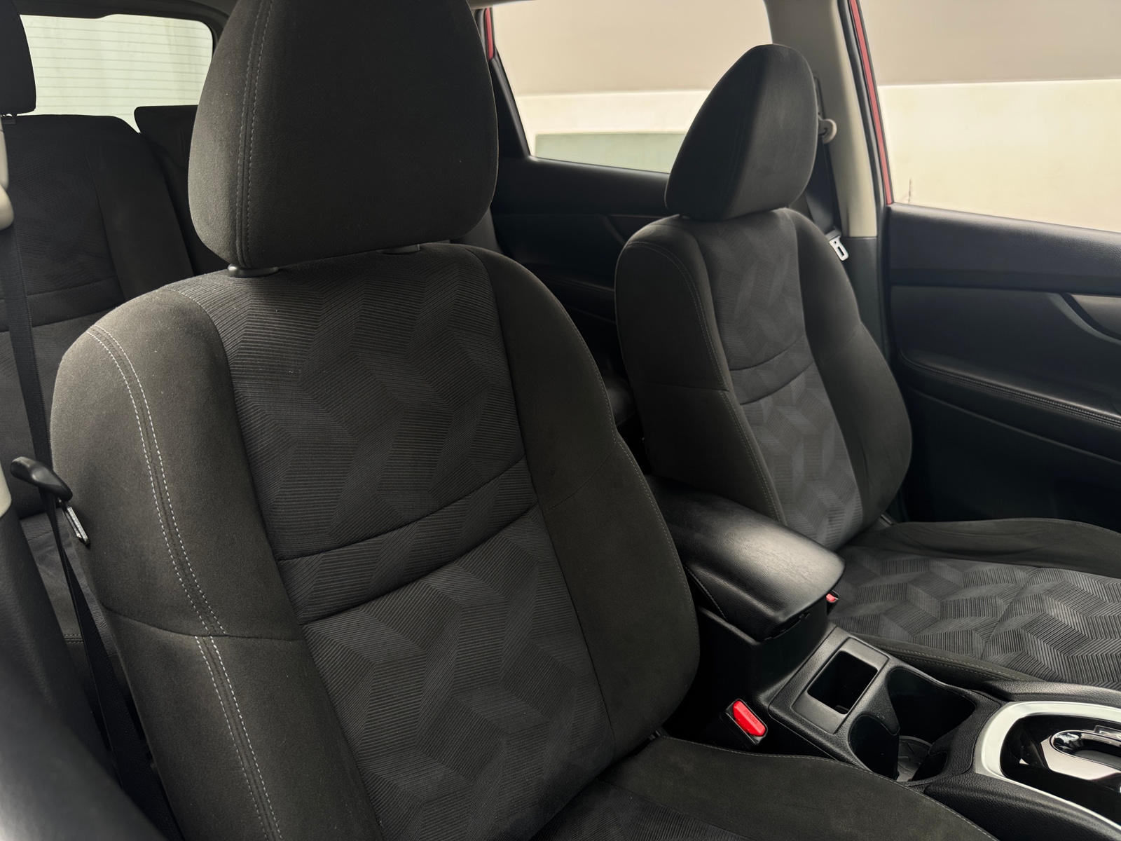 Thumbnail: 2015 Nissan Rogue - 2