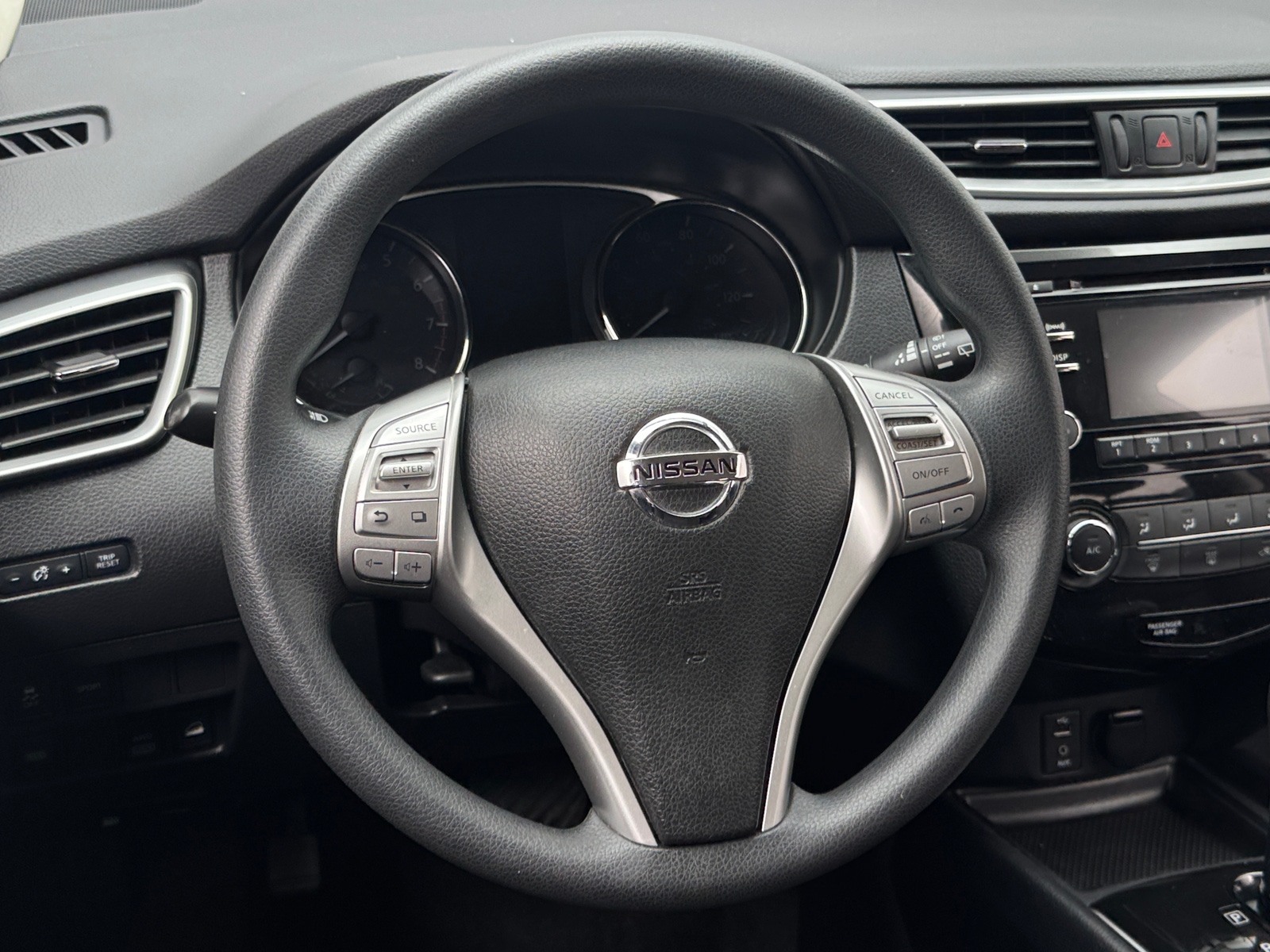 Thumbnail: 2015 Nissan Rogue - 5