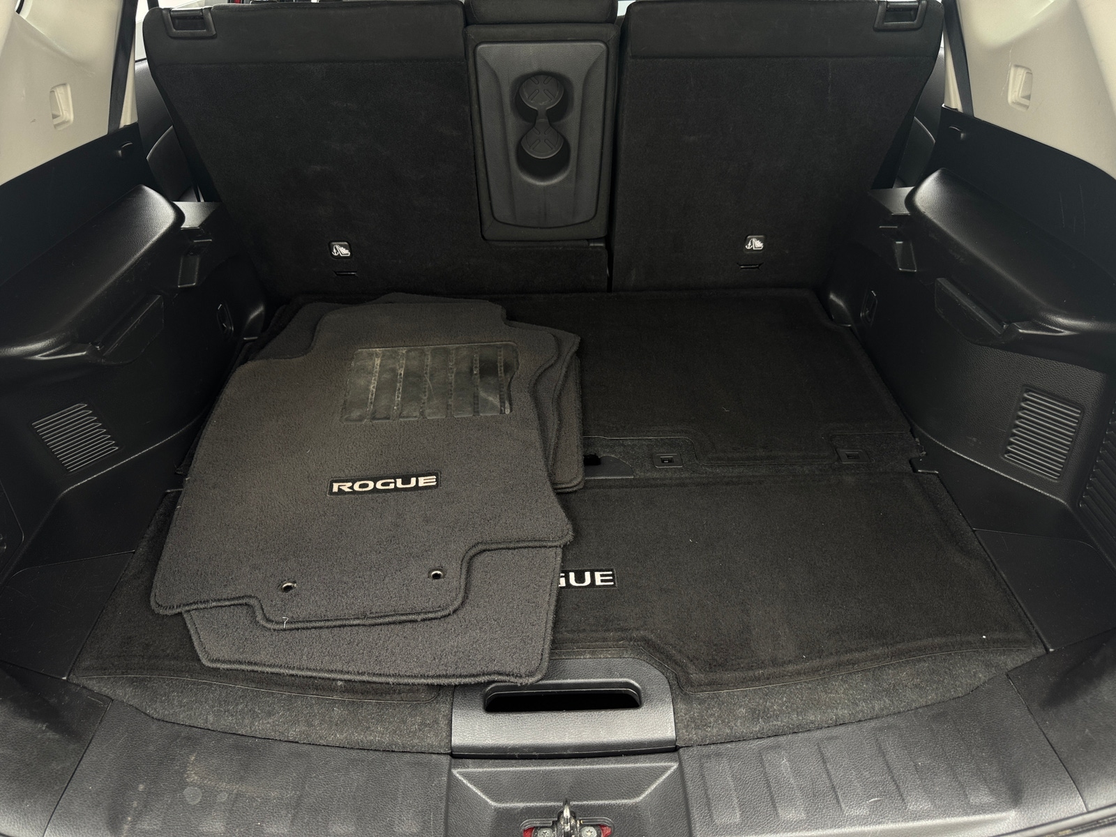 Thumbnail: 2015 Nissan Rogue - 7