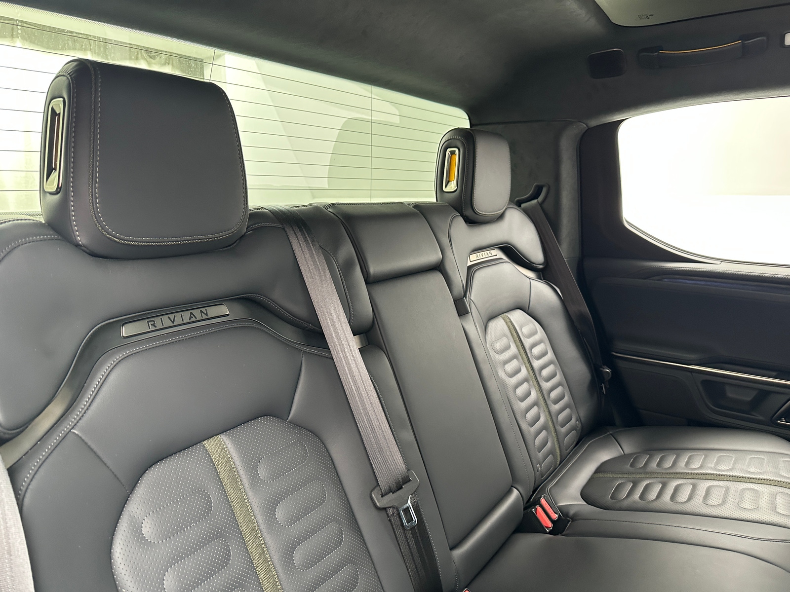 Thumbnail: 2022 Rivian R1T - 5