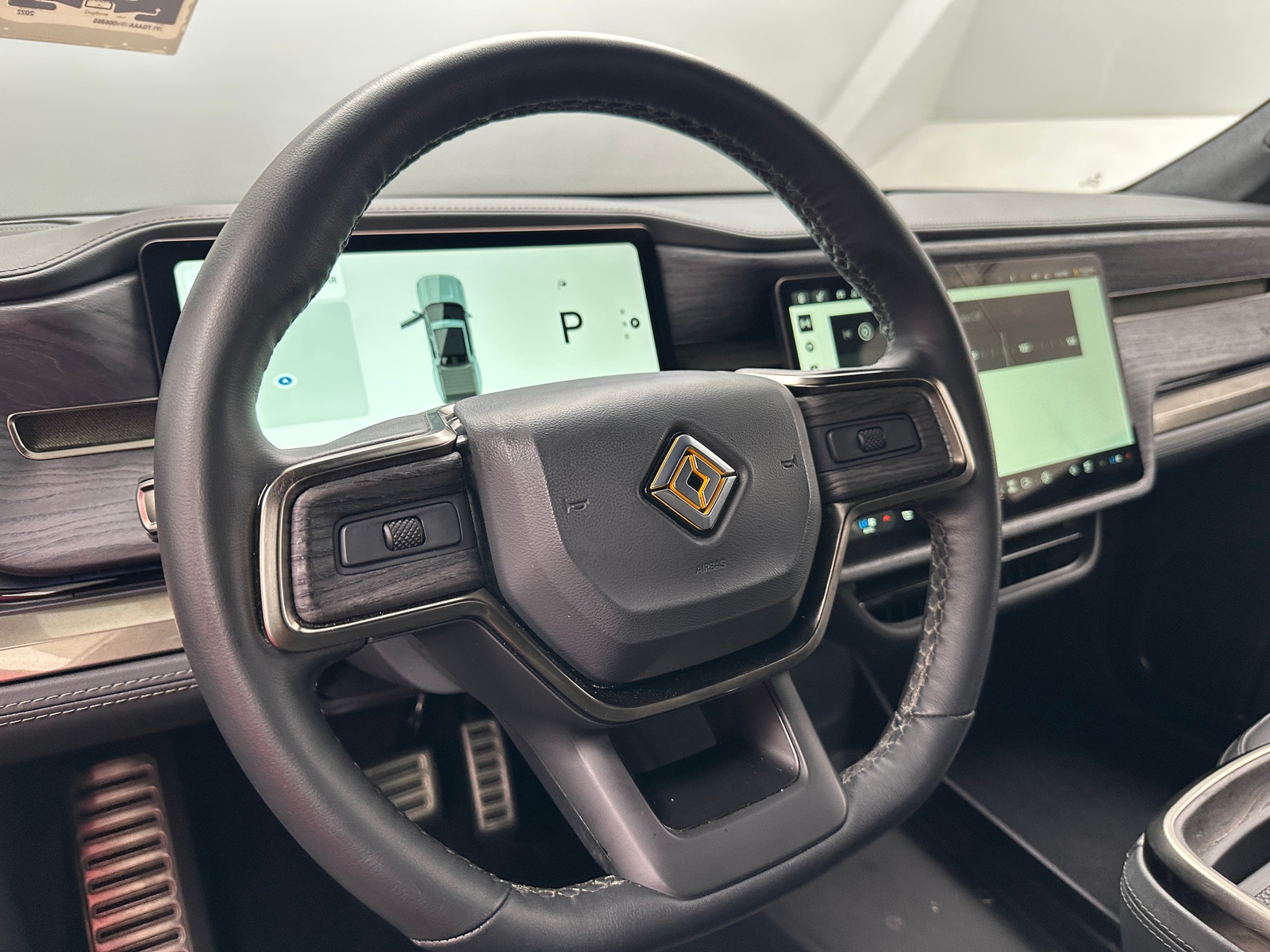 Thumbnail: 2022 Rivian R1T - 4